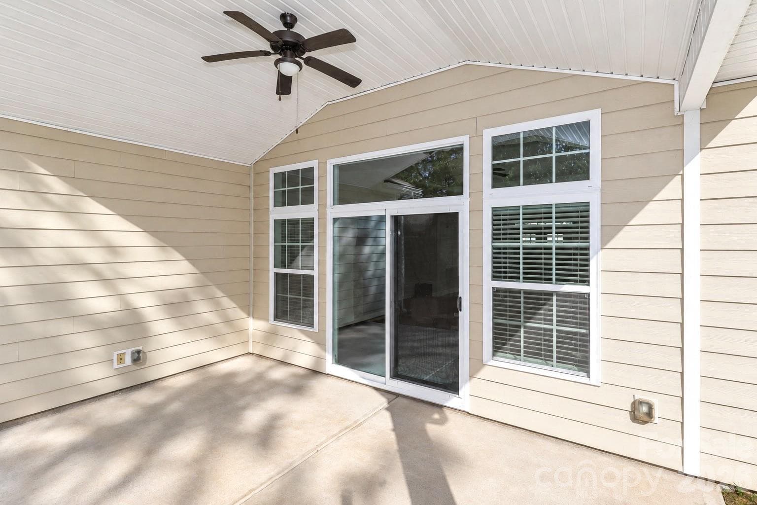 Covered Back Porch - 161 Blueview Road, Mooresville