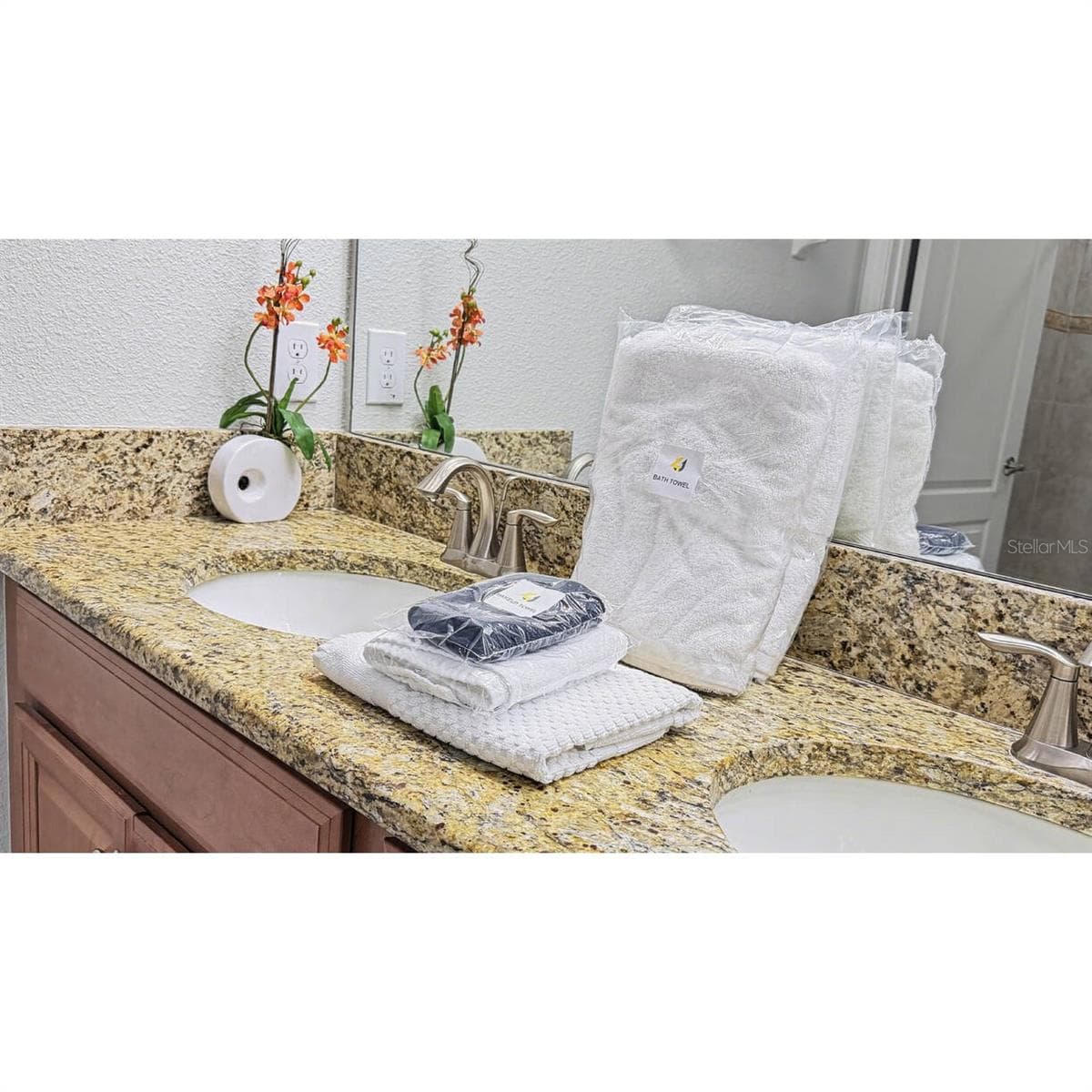 Townhouse at 2967 BANANA PALM DR, KISSIMMEE, photo 14 of 38