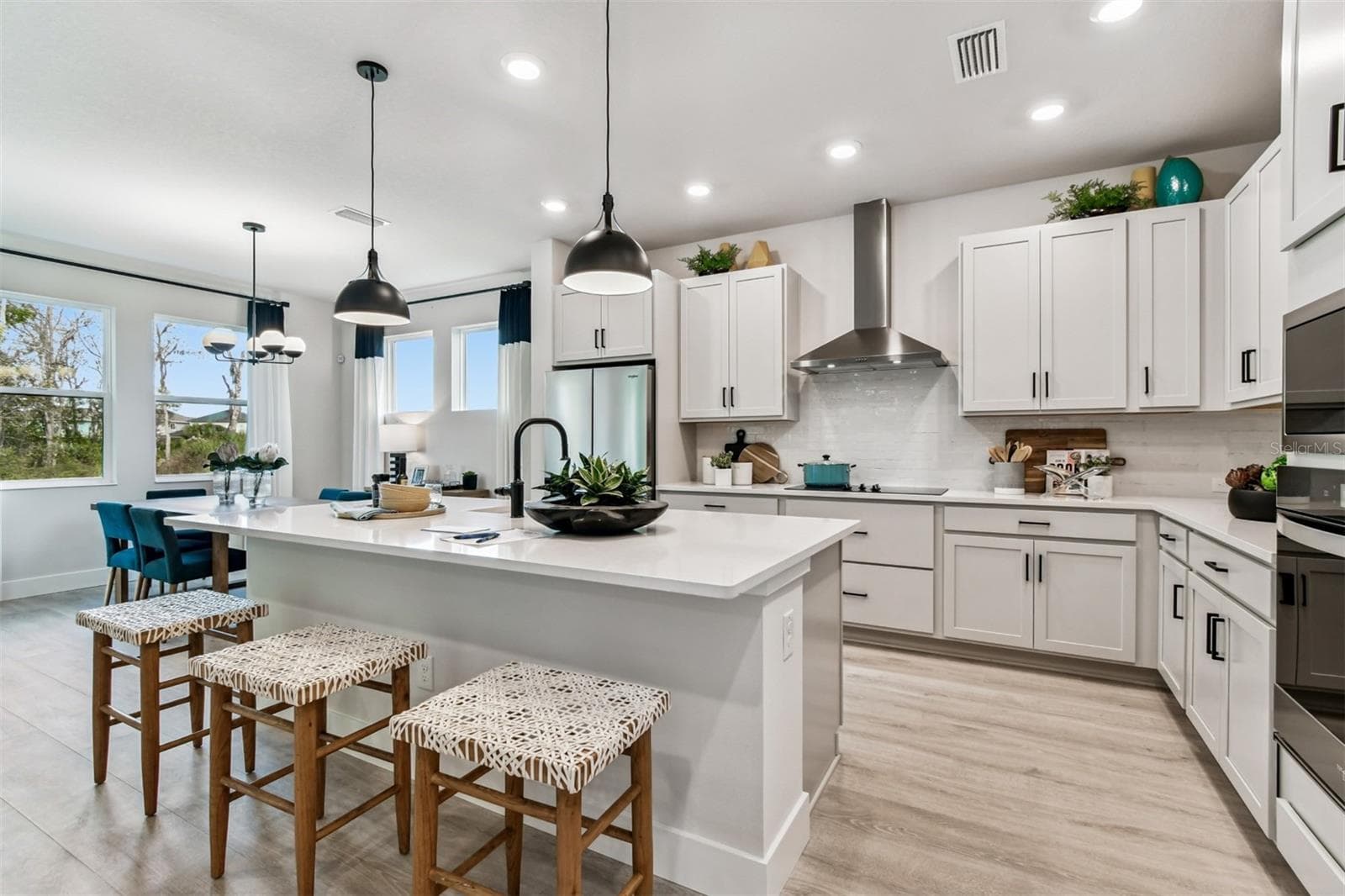 Kitchen - 3611 YELLOW CASSIA DR, WESLEY CHAPEL