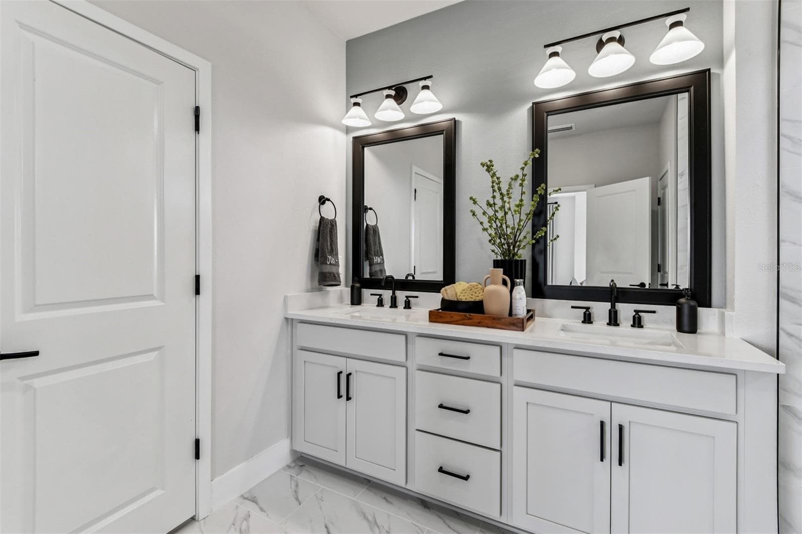 Owner's Bath - 3611 YELLOW CASSIA DR, WESLEY CHAPEL