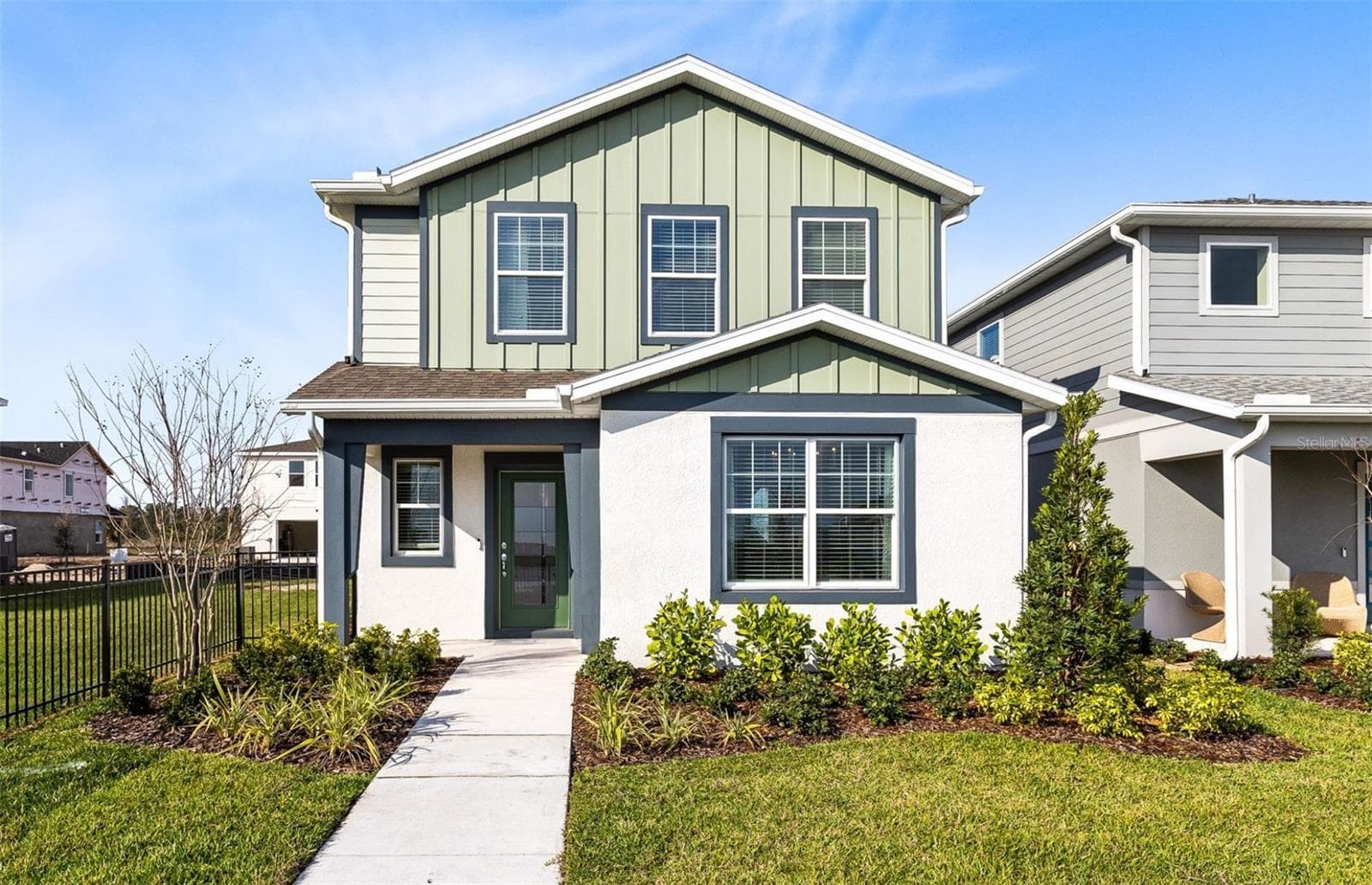 Actual home photo. Colors, finishes, textures and options may appear differently in person due to variations in monitors and viewing devices. - 5058 OAK SEED WAY, ST CLOUD