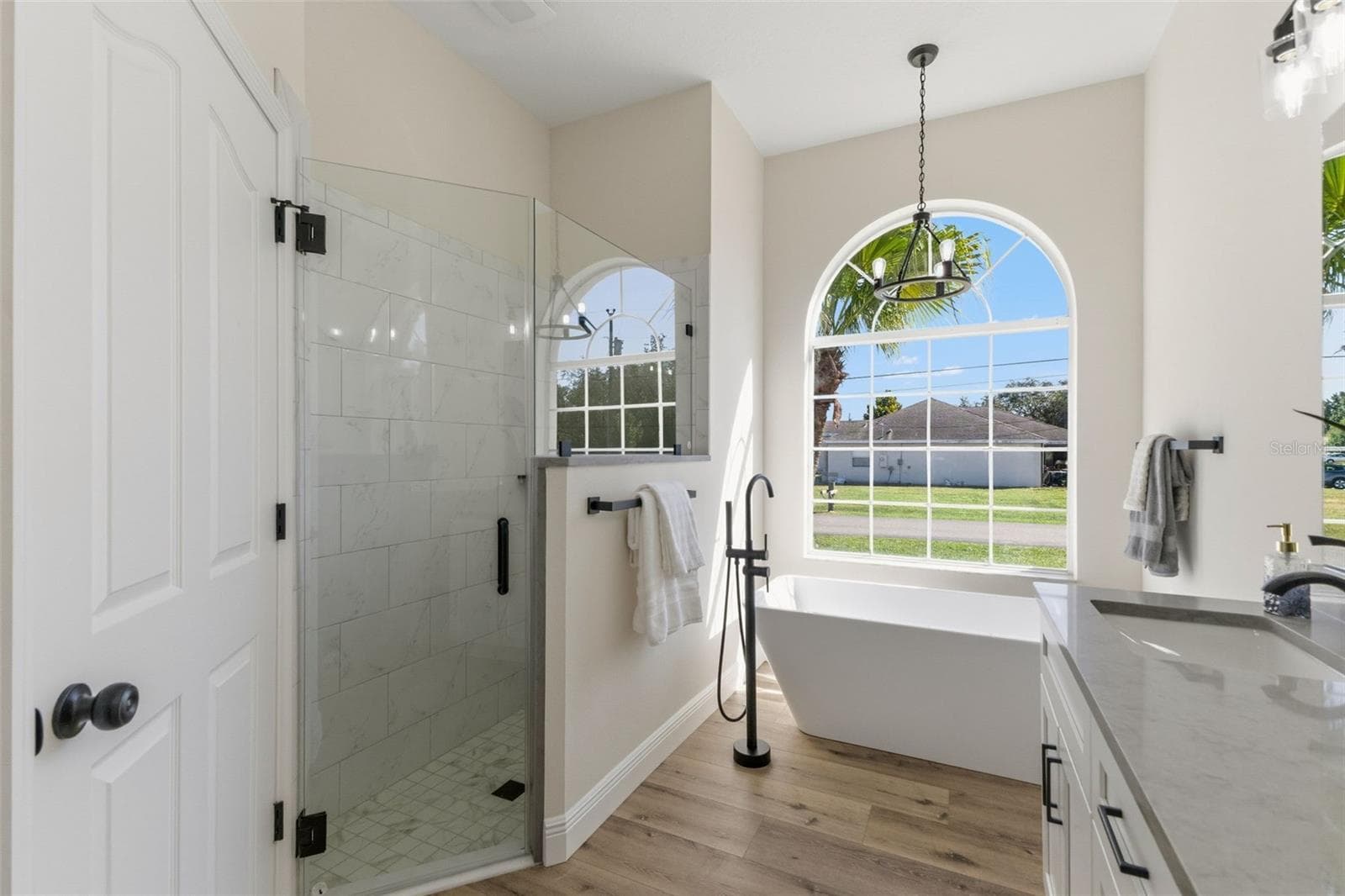 Primary Bathroom - 1379 HENRY AVE, SPRING HILL