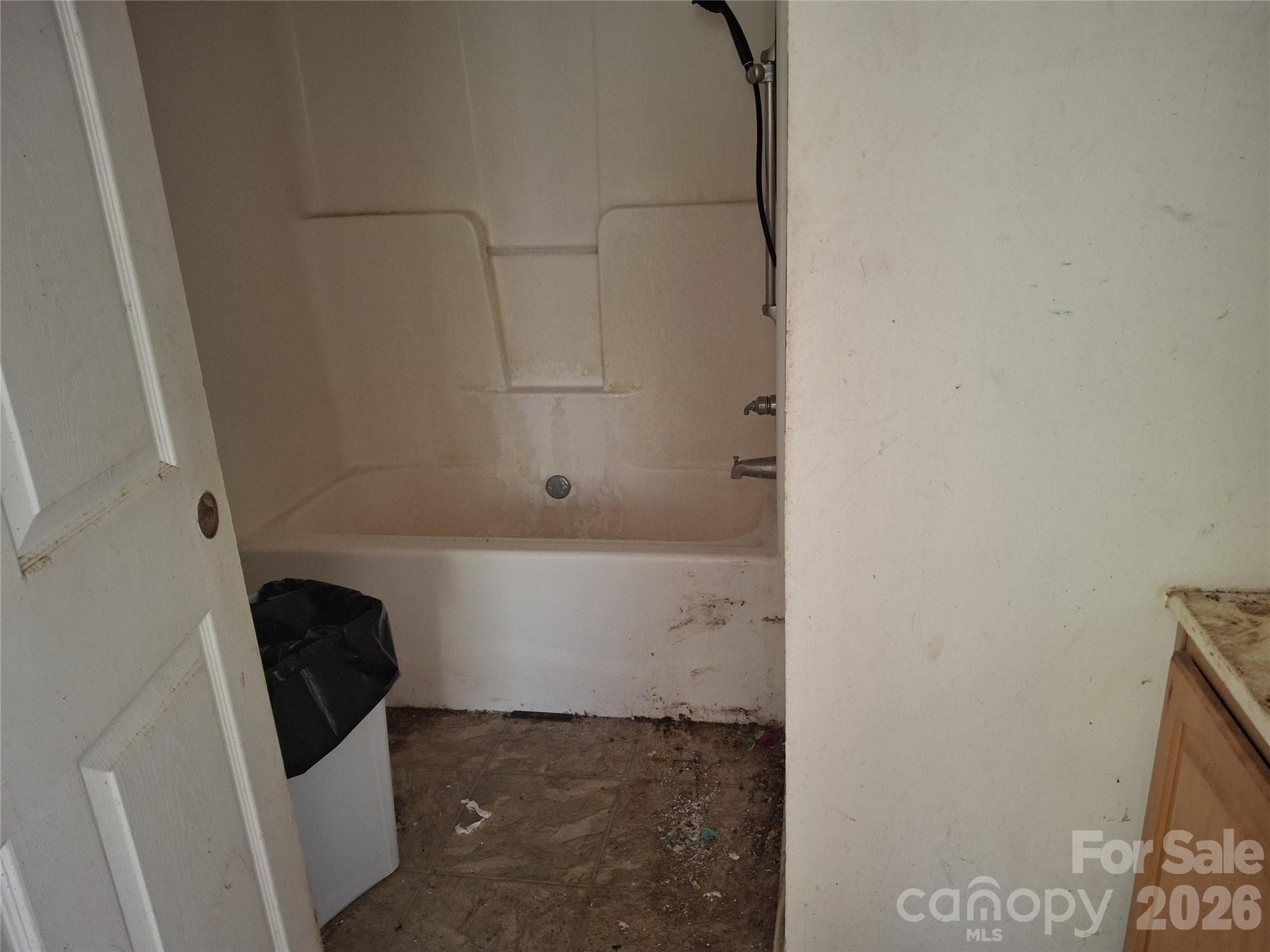Single Family Residence at 18 (20) Saxon Hill None, Fairview, photo 12 of 12