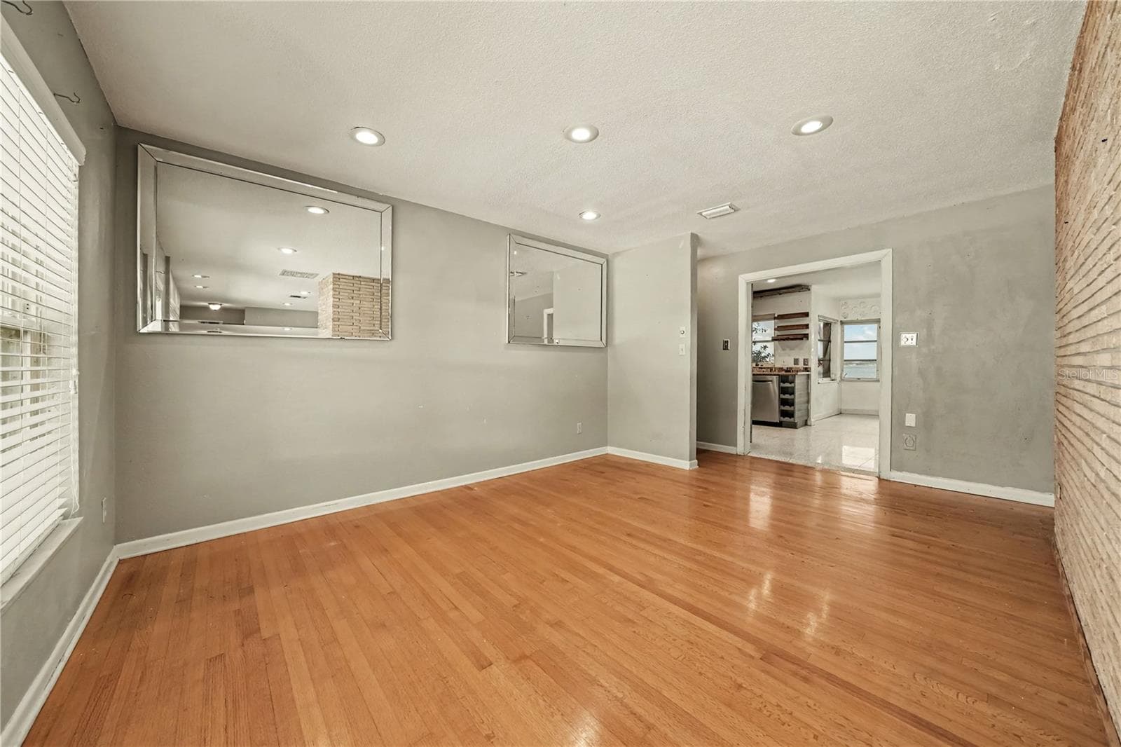 Single Family Residence at 6401 GIBSON DR, BELLE ISLE, photo 16 of 62