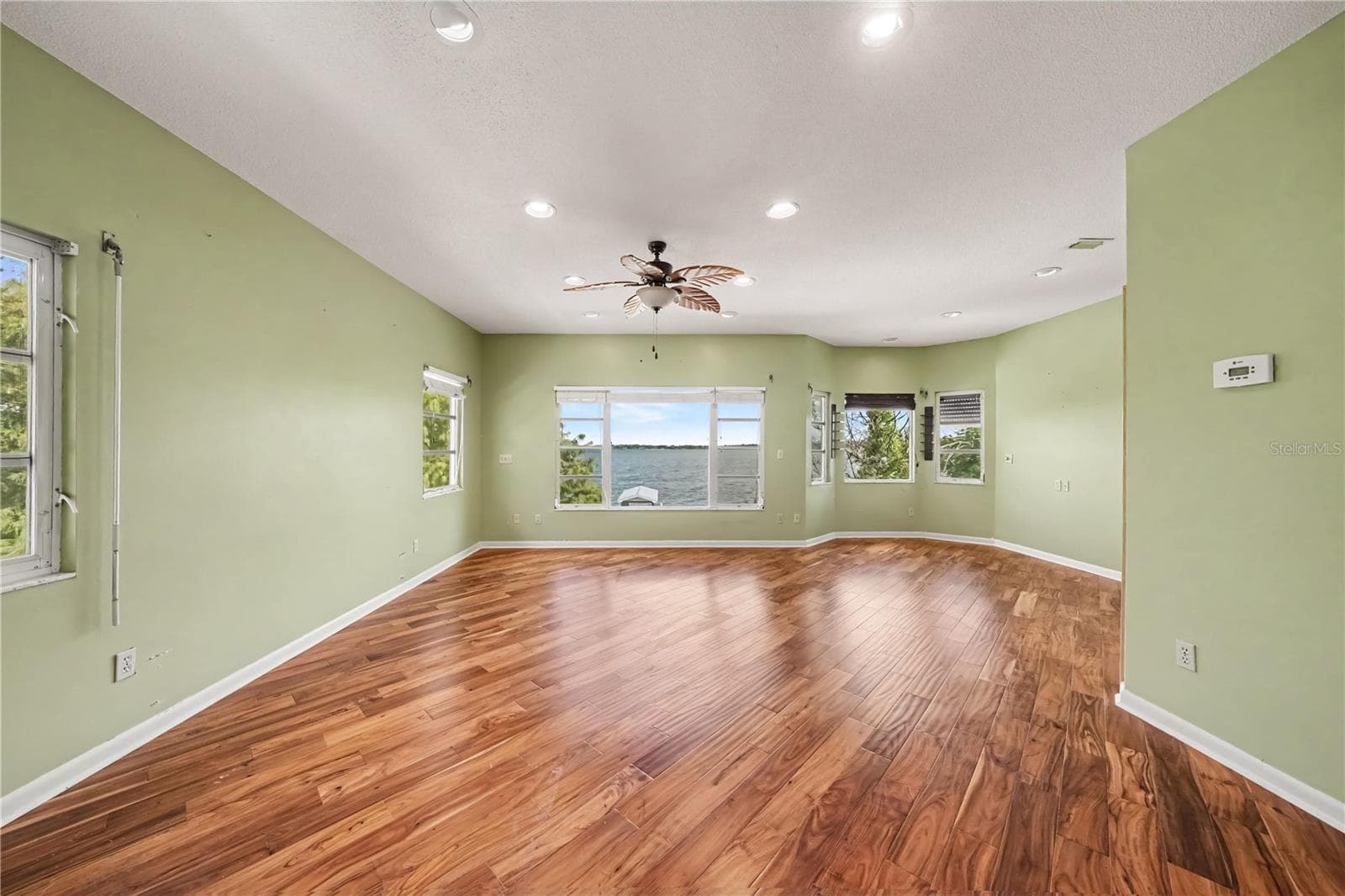 Single Family Residence at 6401 GIBSON DR, BELLE ISLE, photo 34 of 62