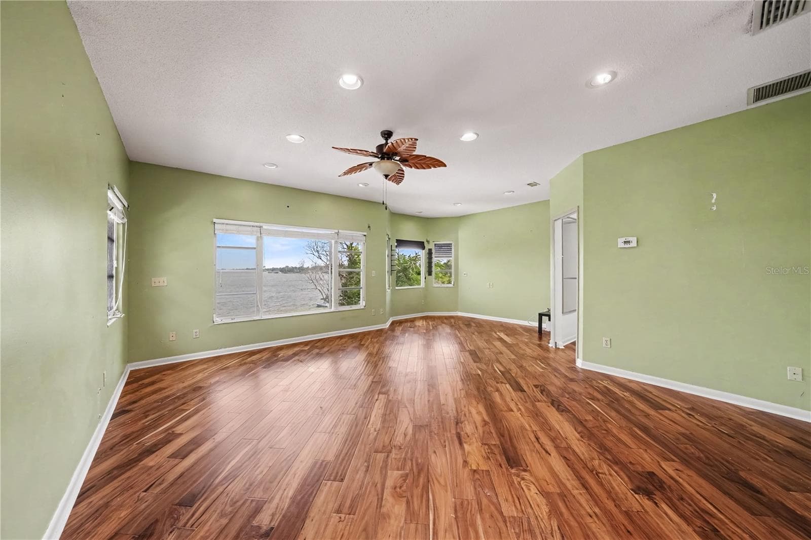 Single Family Residence at 6401 GIBSON DR, BELLE ISLE, photo 35 of 62