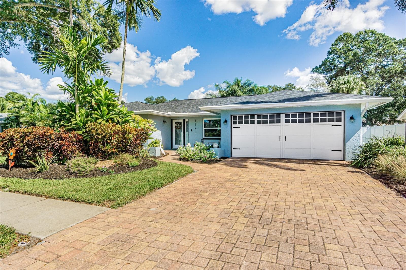 Single Family Residence at 1241 STONY BROOK LN, DUNEDIN, photo 2 of 44