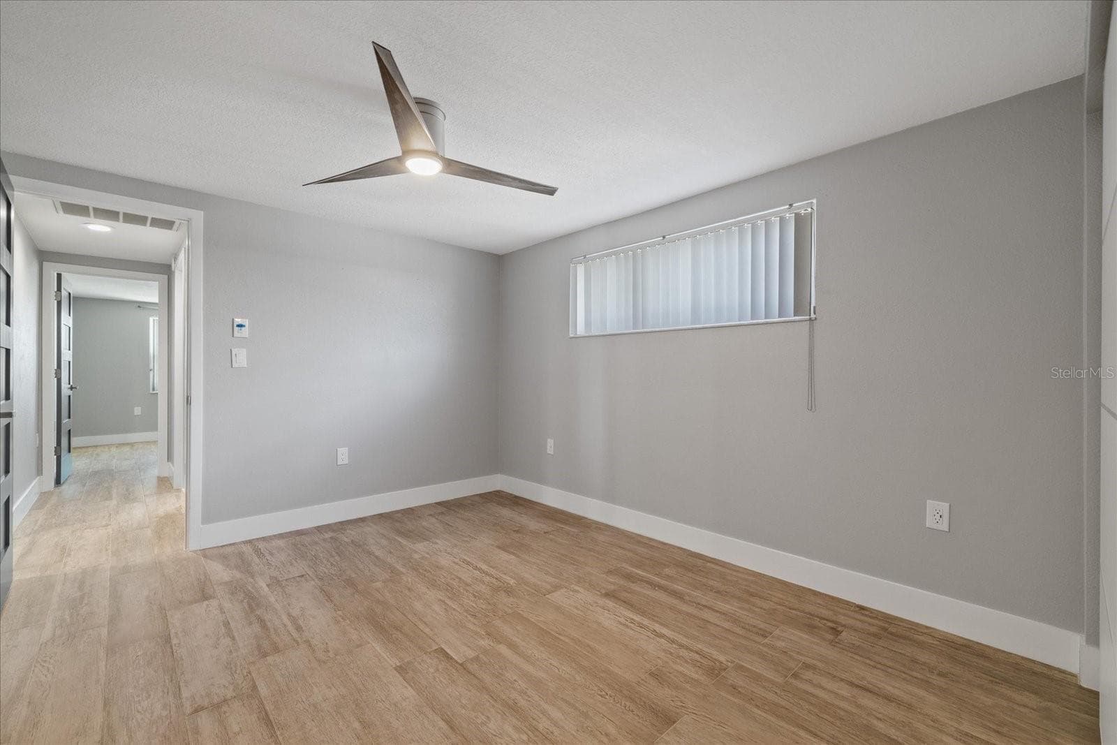 2nd bedroom with closet unit - 5001 MARLIN DR, NEW PORT RICHEY