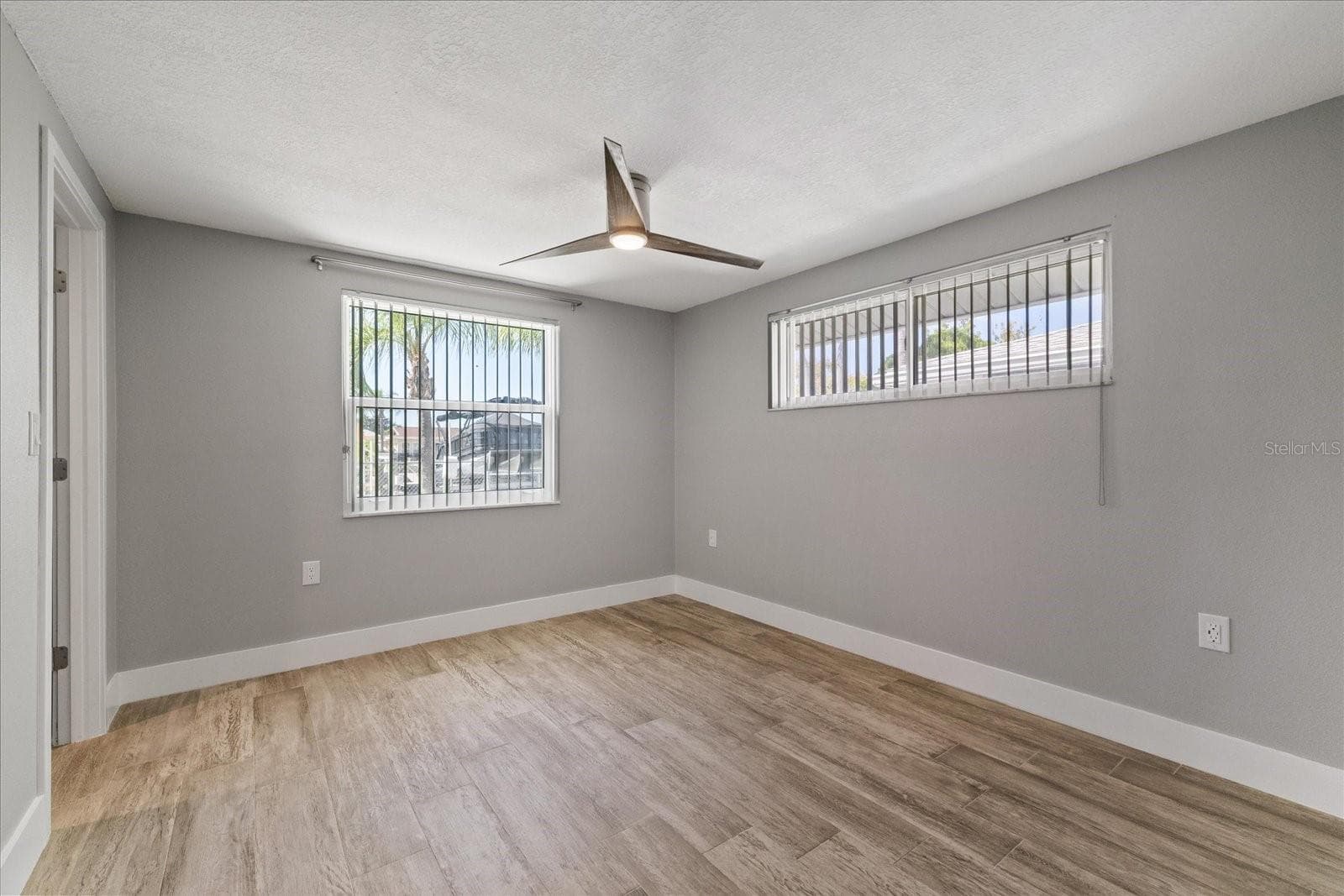 3rd bedroom with walk in closet - 5001 MARLIN DR, NEW PORT RICHEY
