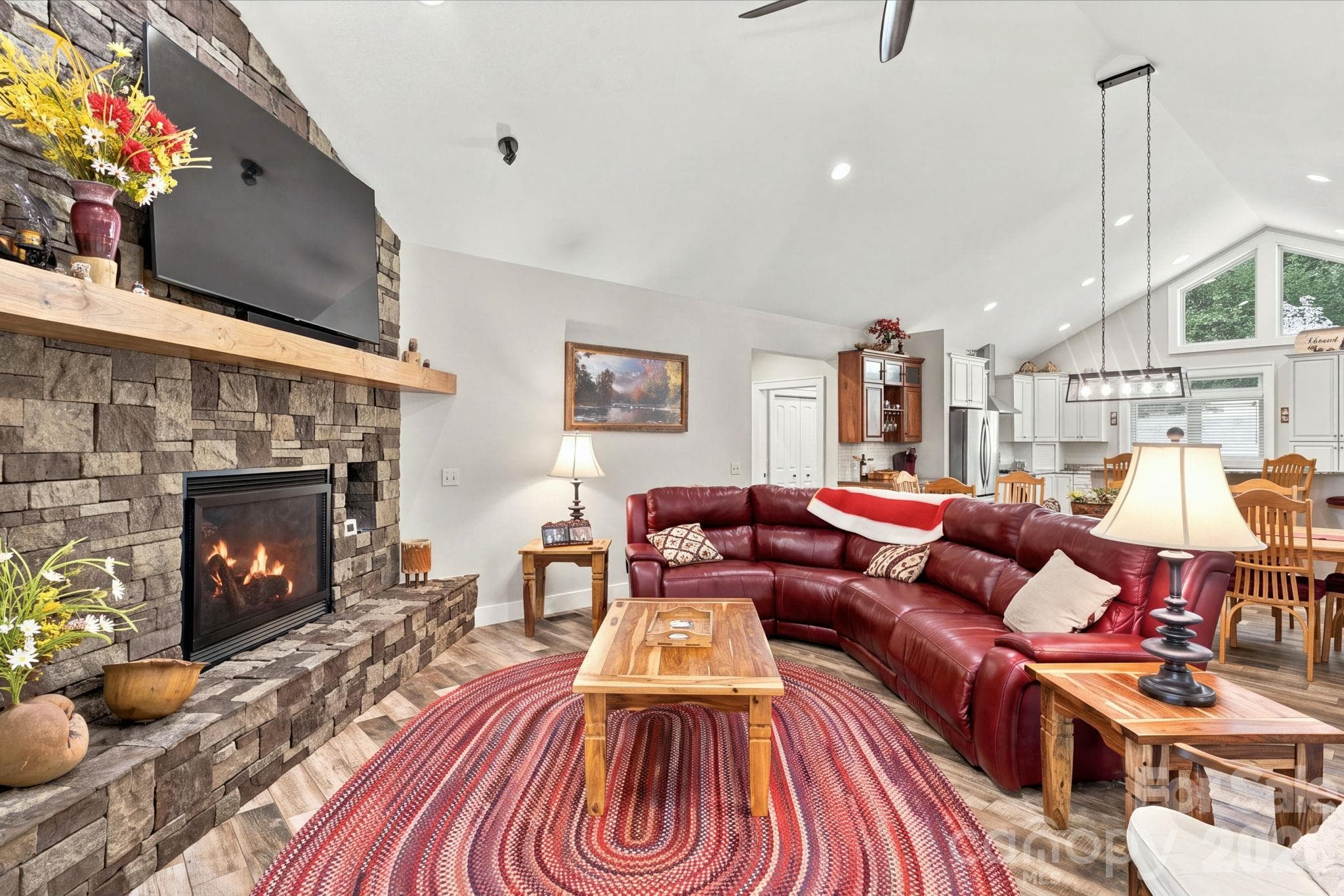 Single Family Residence at 151 High Grove Parkway, Whittier, photo 17 of 48