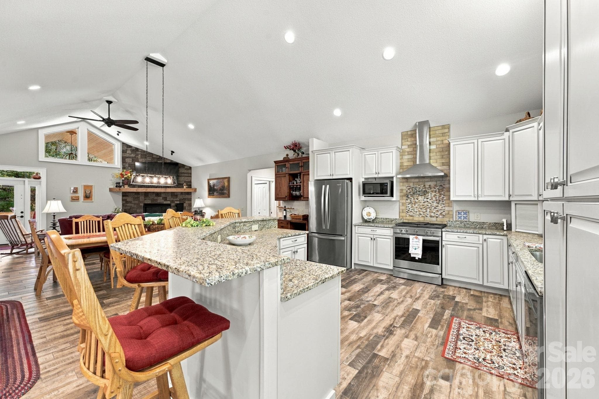 Single Family Residence at 151 High Grove Parkway, Whittier, photo 27 of 48