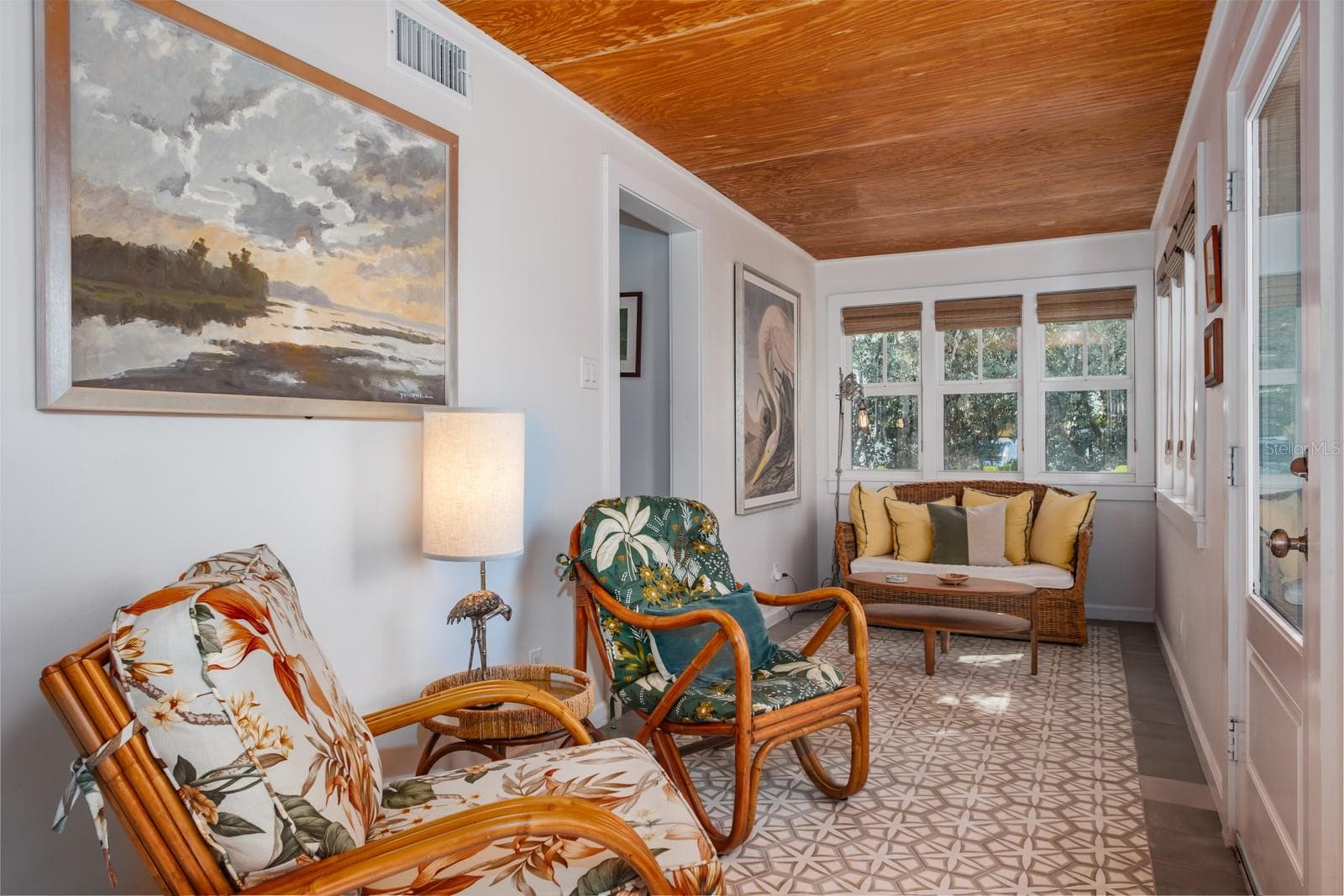 Main Cottage - Entry - 105 6TH AVE, ST PETE BEACH