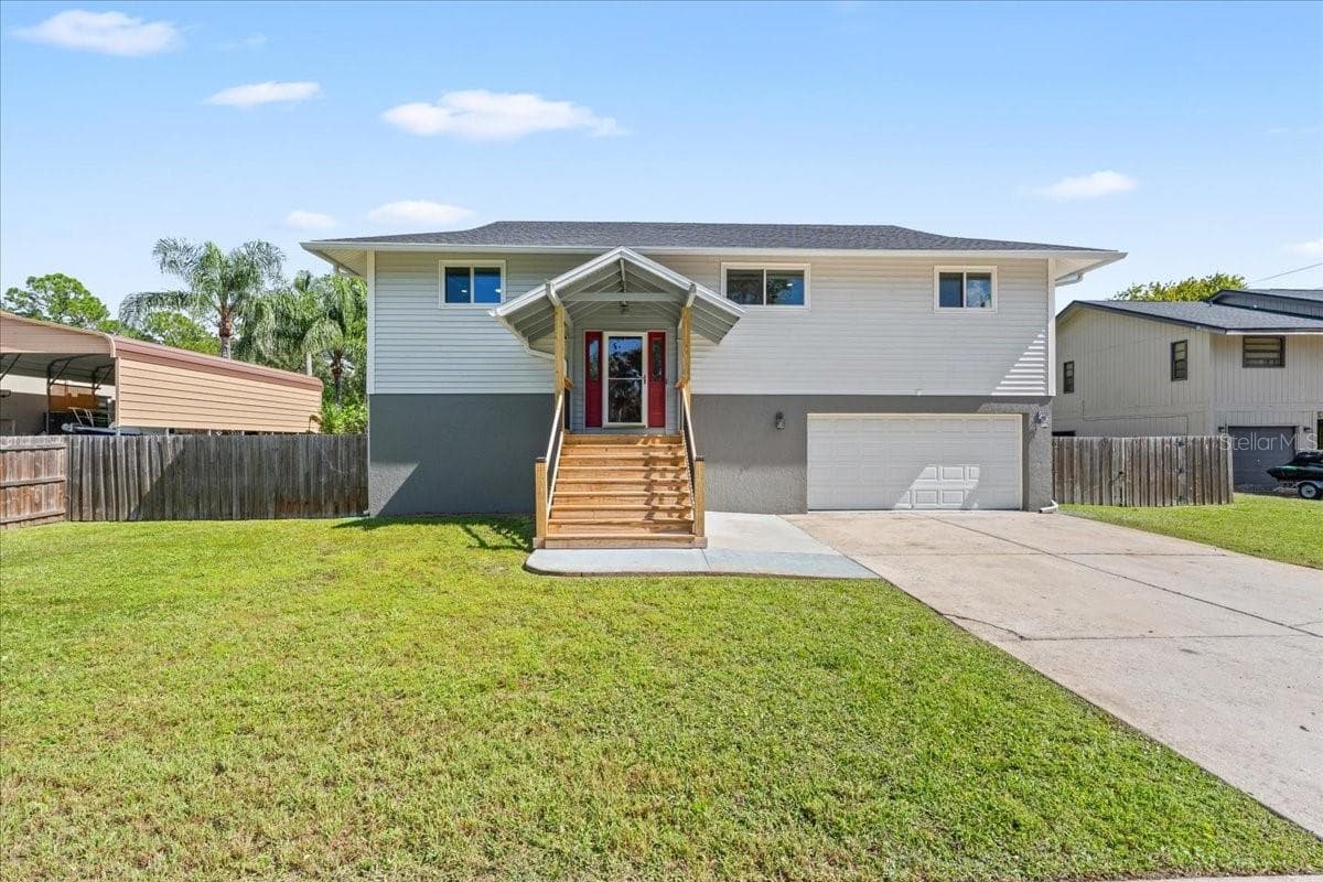 Single Family Residence at 3010 EVENSONG CT, HOLIDAY, photo 5 of 75