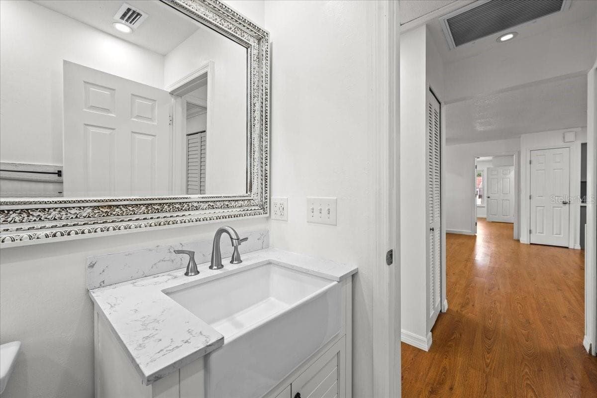 Bathroom #2 - 3010 EVENSONG CT, HOLIDAY