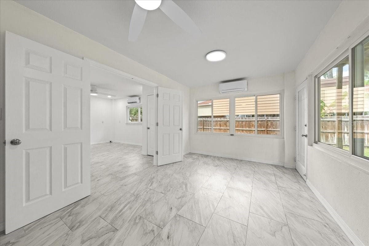 Bonus Room - 3010 EVENSONG CT, HOLIDAY