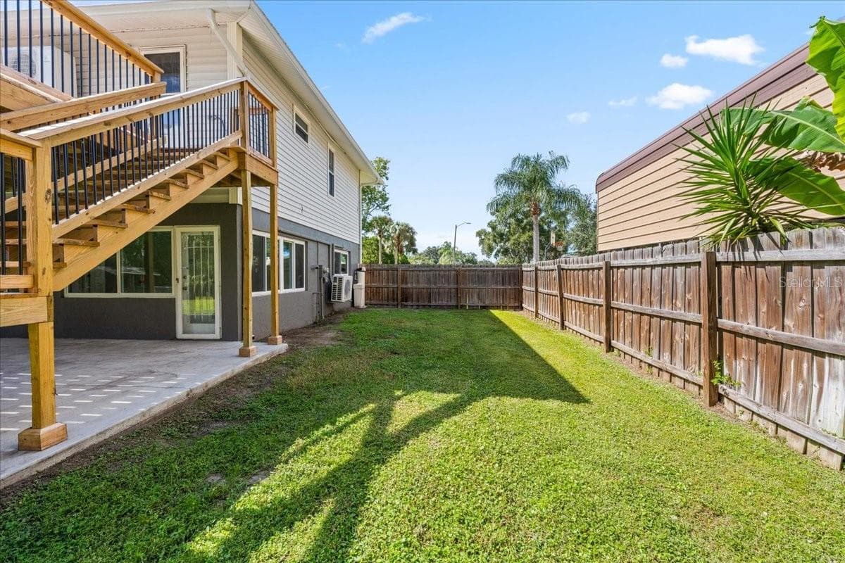 Single Family Residence at 3010 EVENSONG CT, HOLIDAY, photo 58 of 75