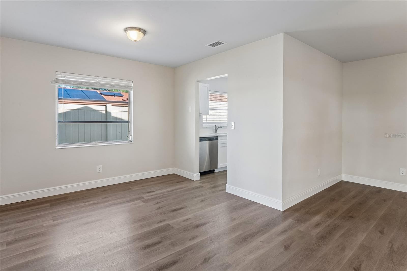 Single Family Residence at 4810 WYNWOOD DR, TAMPA, photo 9 of 25