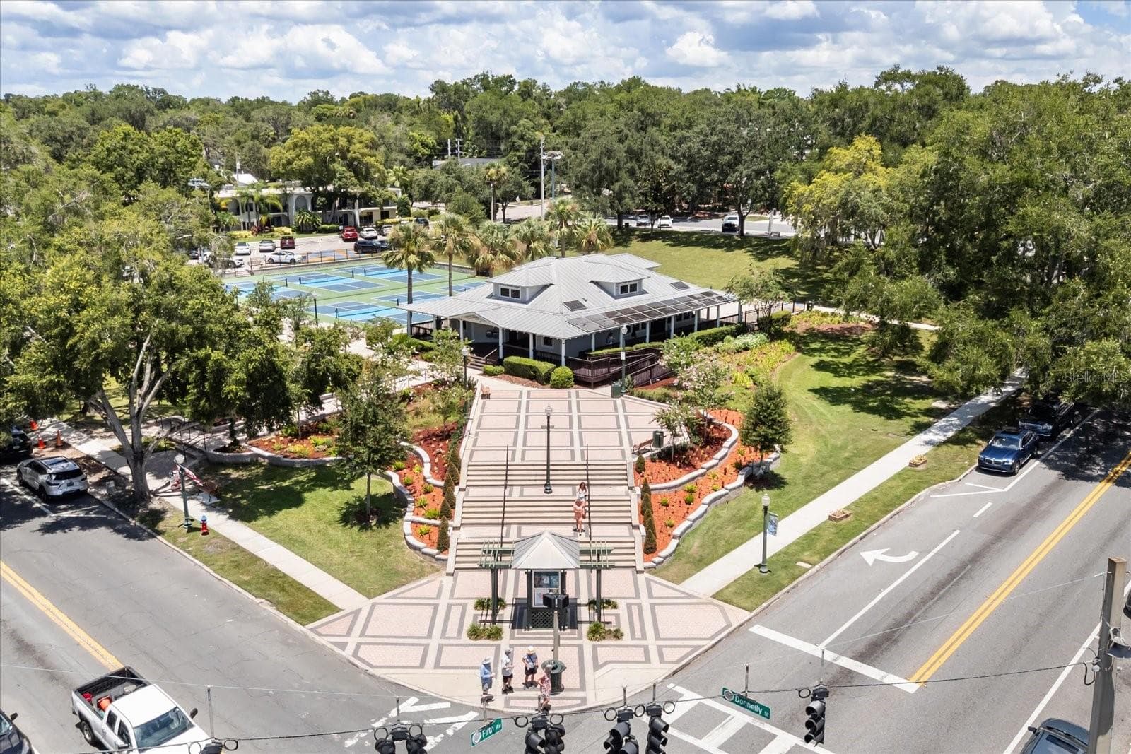 Downtown Mount Dora - 17707 SAWGRASS RUN, TAVARES