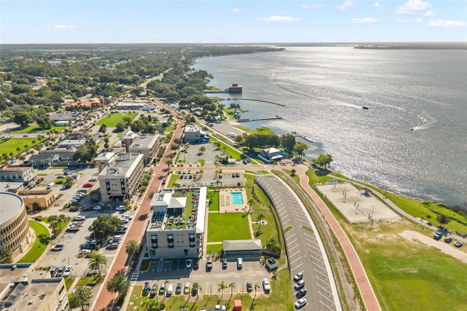 Downtown Tavares - 17707 SAWGRASS RUN, TAVARES