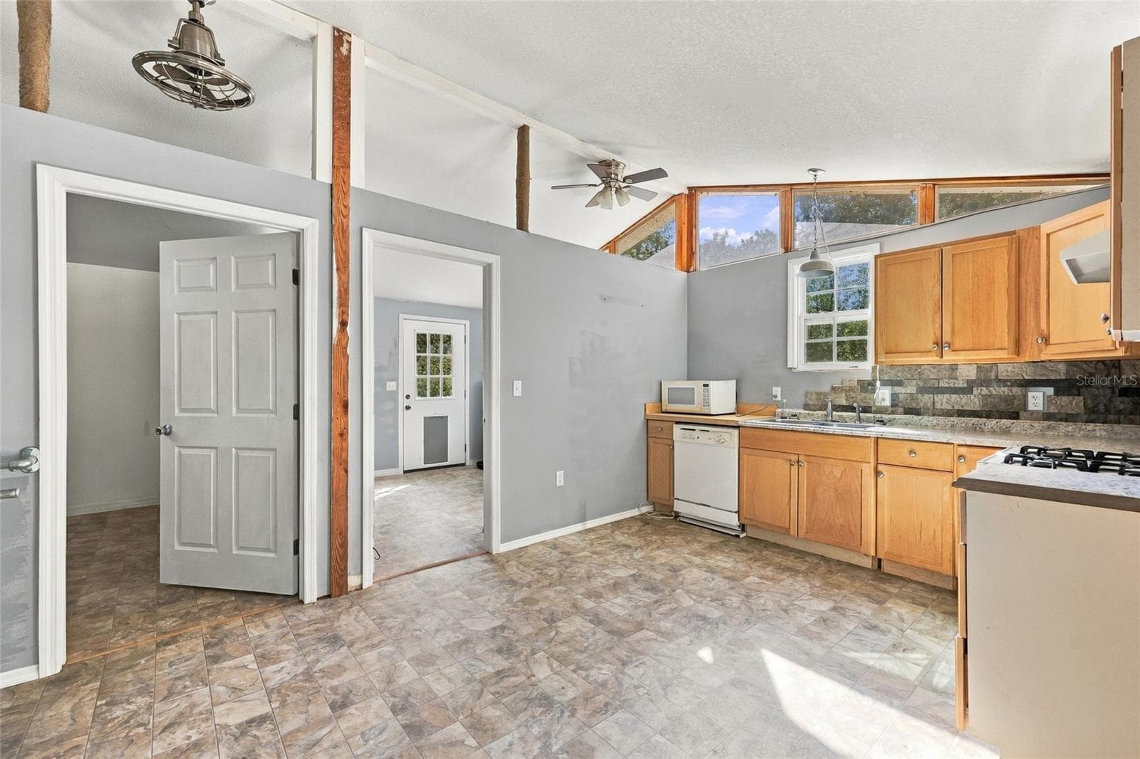 Single Family Residence at 3228 SW WILSON SPRINGS RD, FORT WHITE, photo 12 of 26