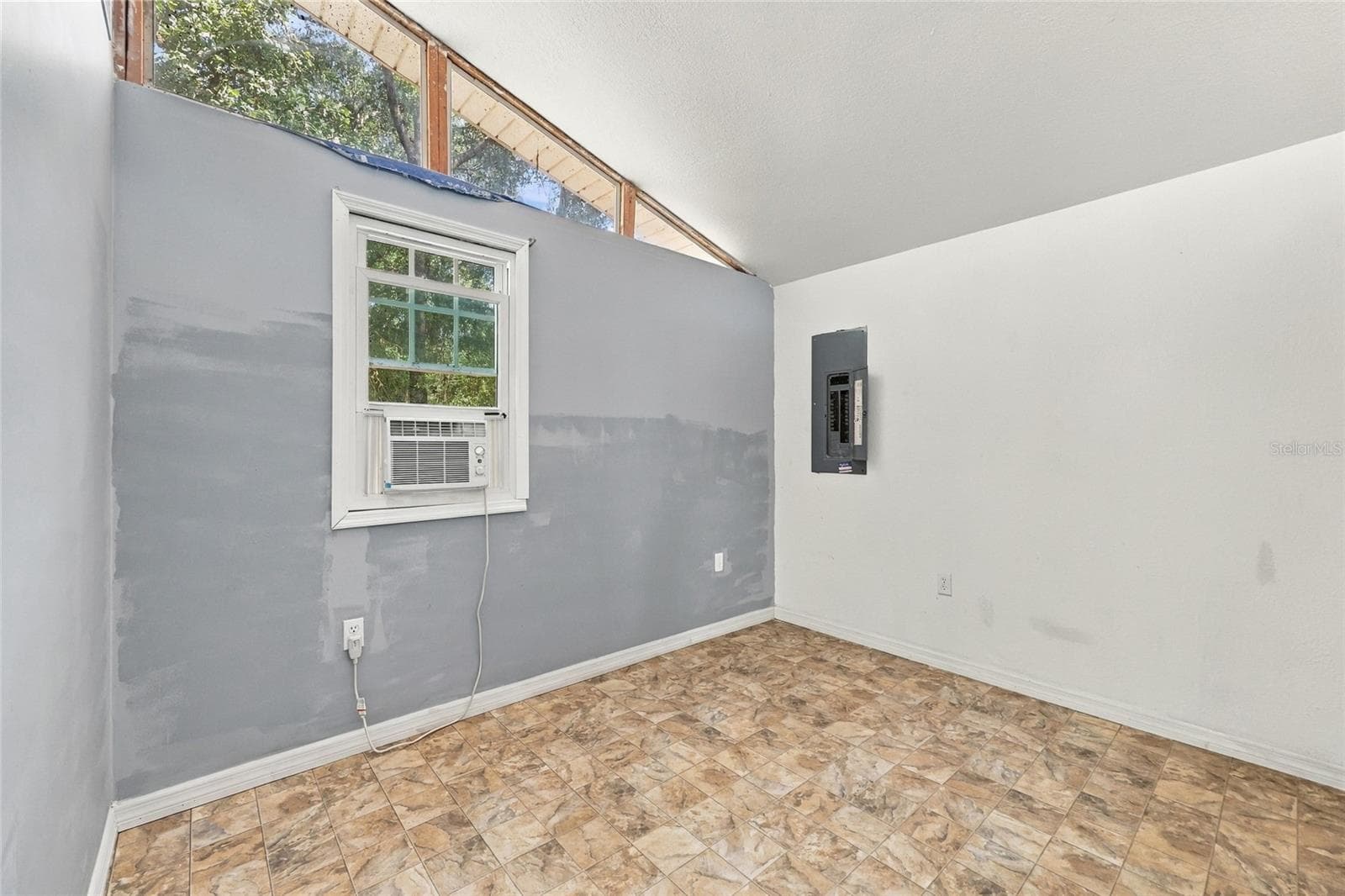Single Family Residence at 3228 SW WILSON SPRINGS RD, FORT WHITE, photo 14 of 26
