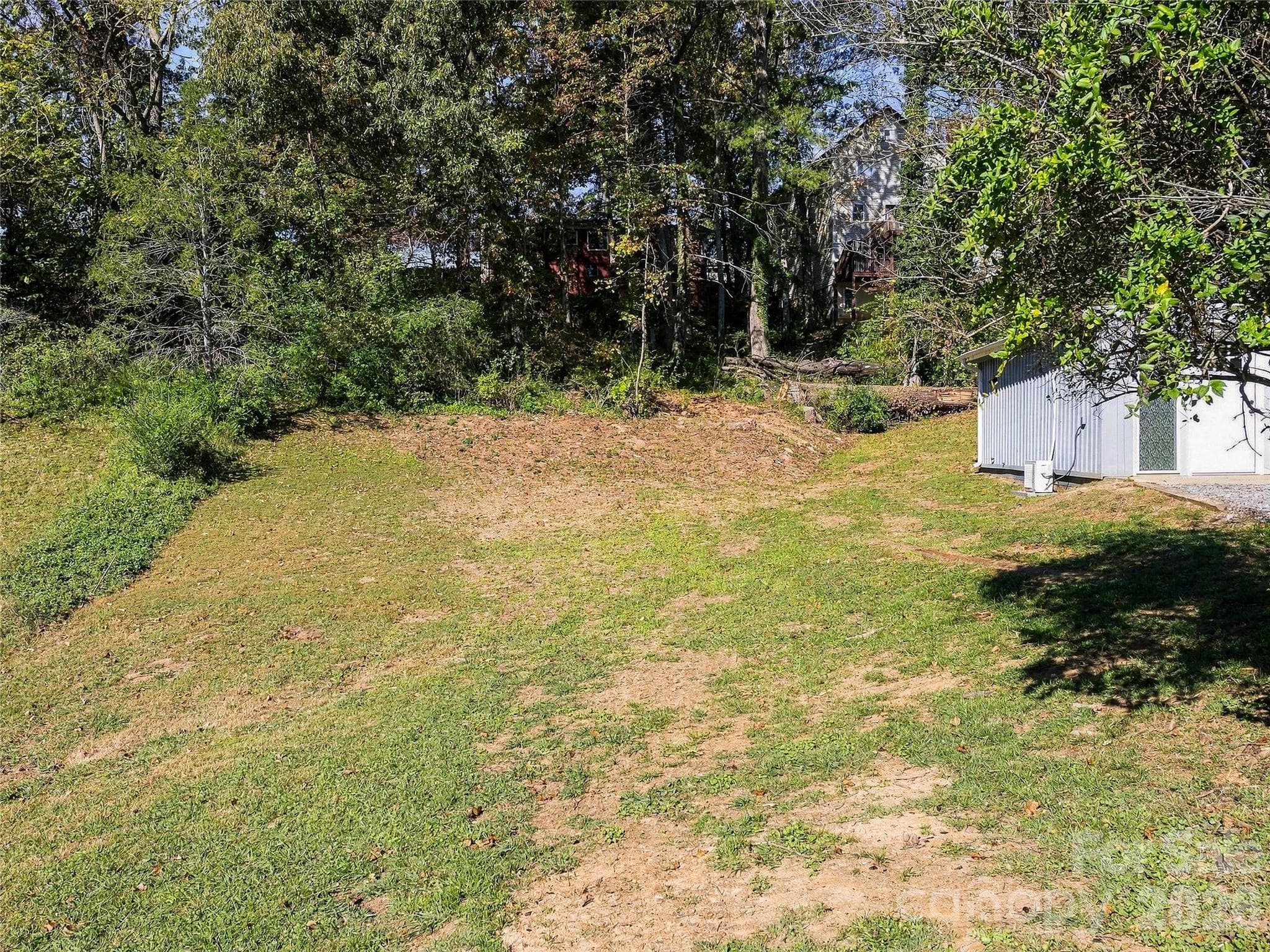 Extra lot - 33 Phipps Street, Weaverville