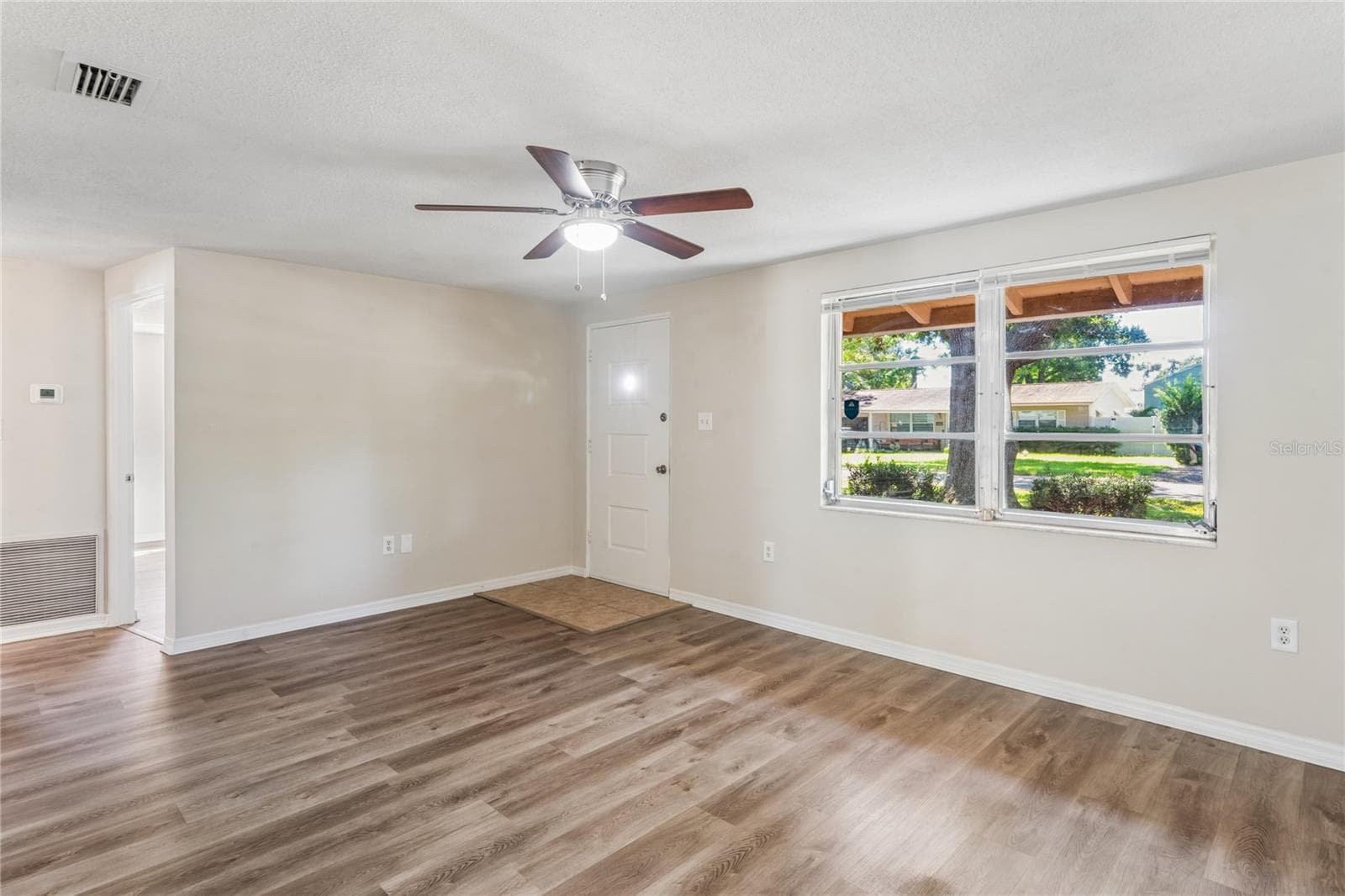 Single Family Residence at 4655 48TH AVE N, ST PETERSBURG, photo 4 of 24