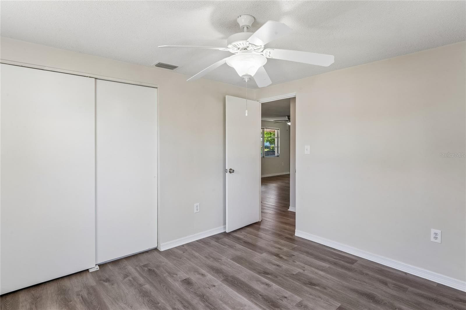 Single Family Residence at 4655 48TH AVE N, ST PETERSBURG, photo 18 of 24