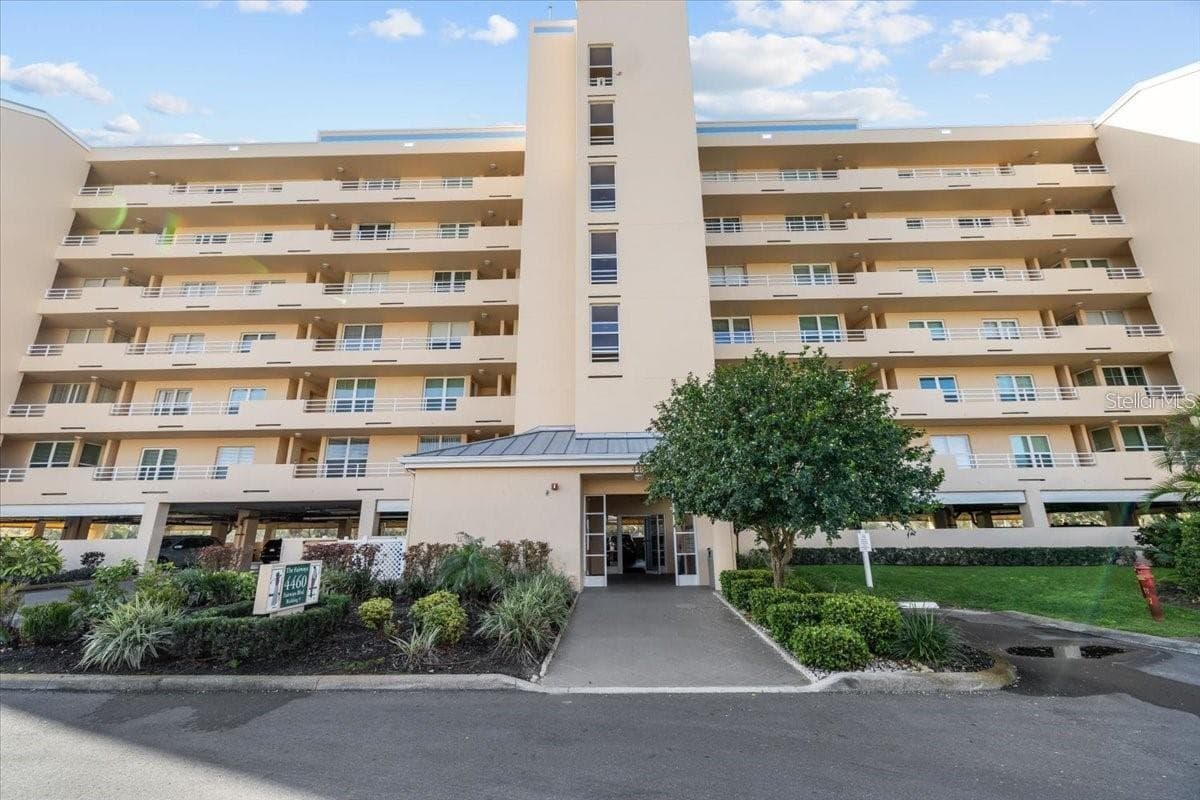 Condominium at 4460 FAIRWAYS BLVD #401, BRADENTON, photo 2 of 40