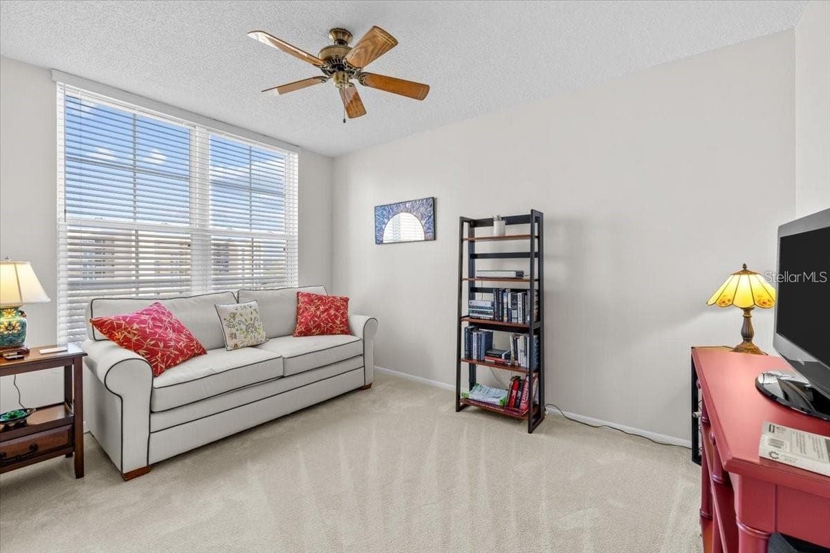 Condominium at 4460 FAIRWAYS BLVD #401, BRADENTON, photo 8 of 40