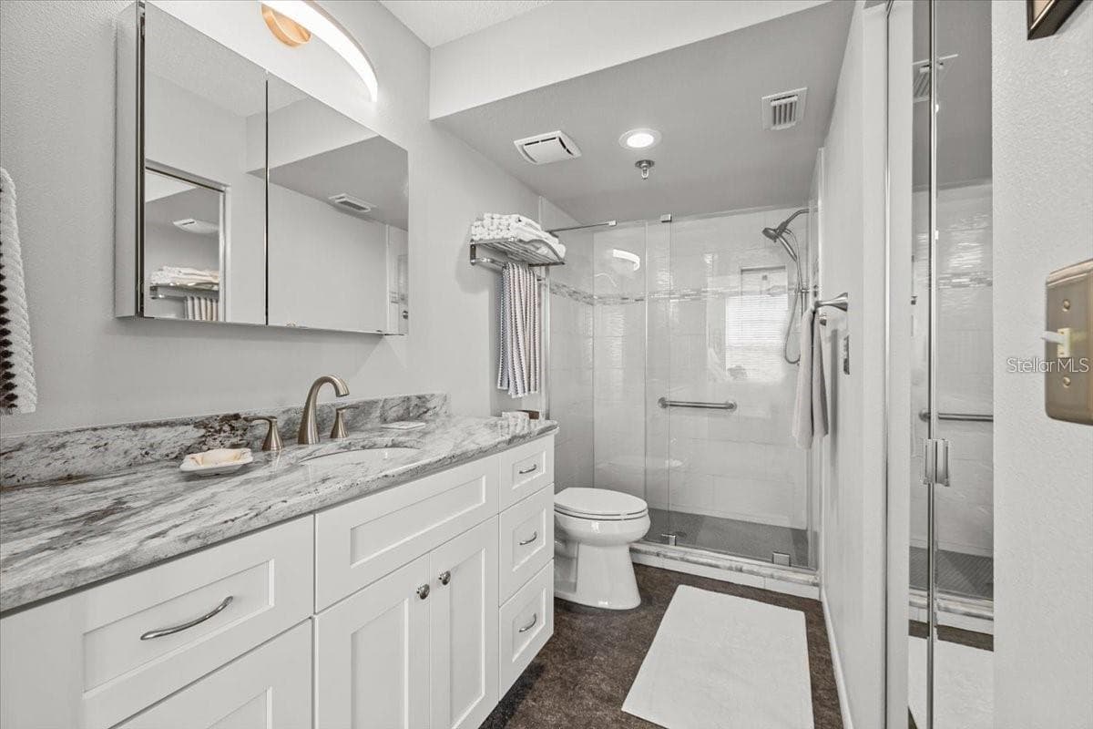 Ensuite Bathroom - 4460 FAIRWAYS BLVD #401, BRADENTON