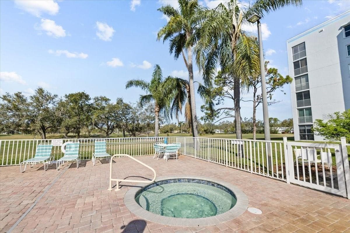 Condominium at 4460 FAIRWAYS BLVD #401, BRADENTON, photo 29 of 40