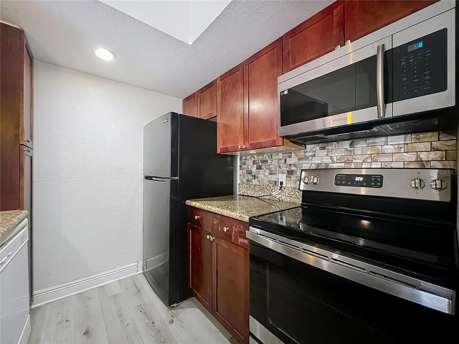 Quadruplex at 5116 CONROY RD #23, ORLANDO, photo 7 of 100