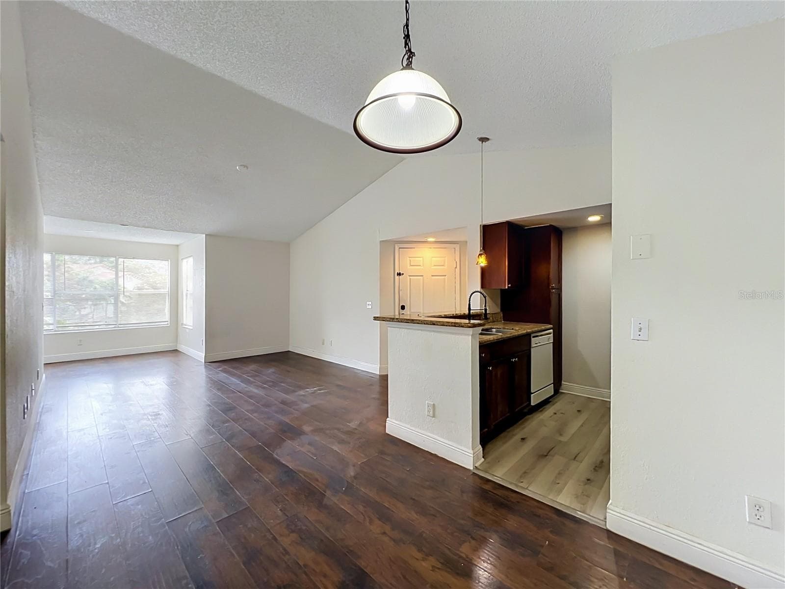 Quadruplex at 5116 CONROY RD #23, ORLANDO, photo 8 of 100