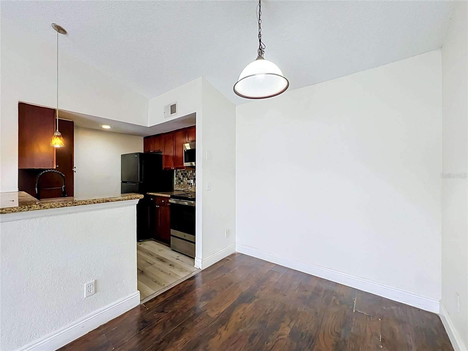 Quadruplex at 5116 CONROY RD #23, ORLANDO, photo 9 of 100