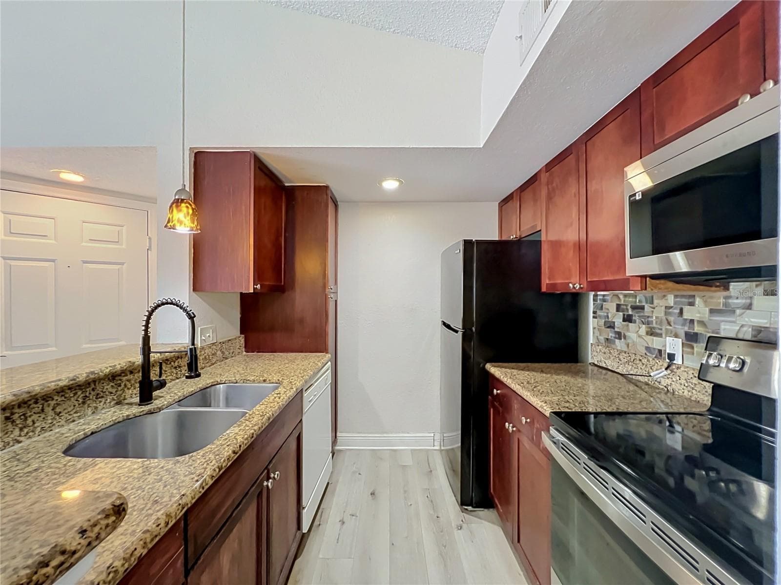 Quadruplex at 5116 CONROY RD #23, ORLANDO, photo 12 of 100