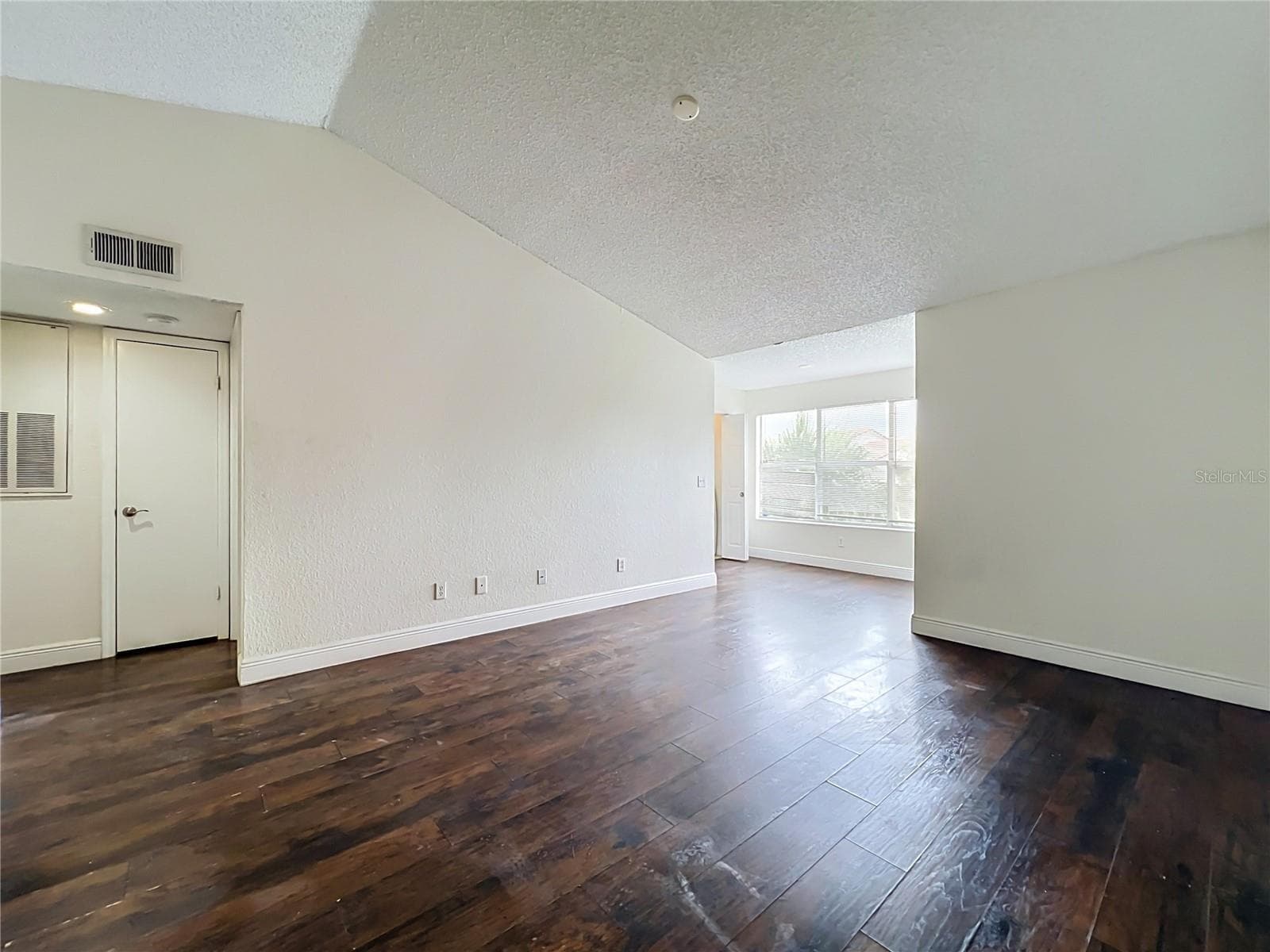 Quadruplex at 5116 CONROY RD #23, ORLANDO, photo 16 of 100