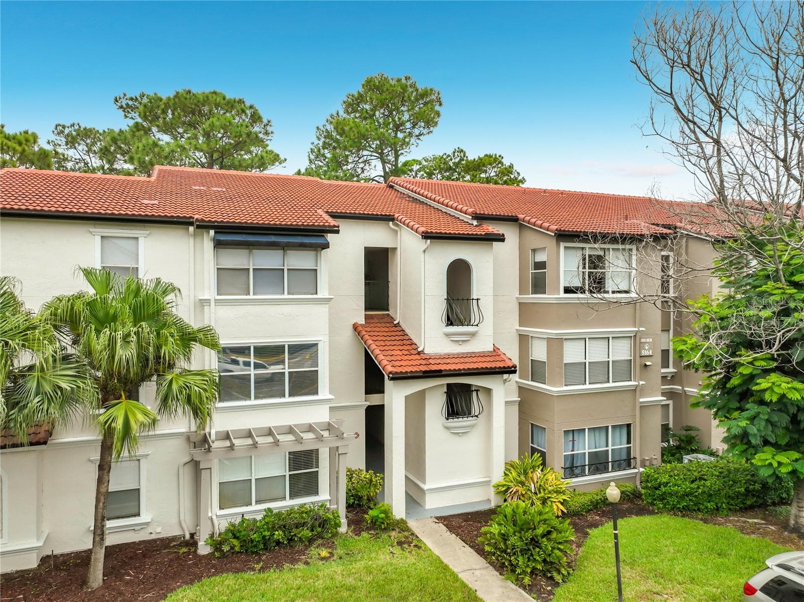 Quadruplex at 5116 CONROY RD #23, ORLANDO, photo 32 of 100