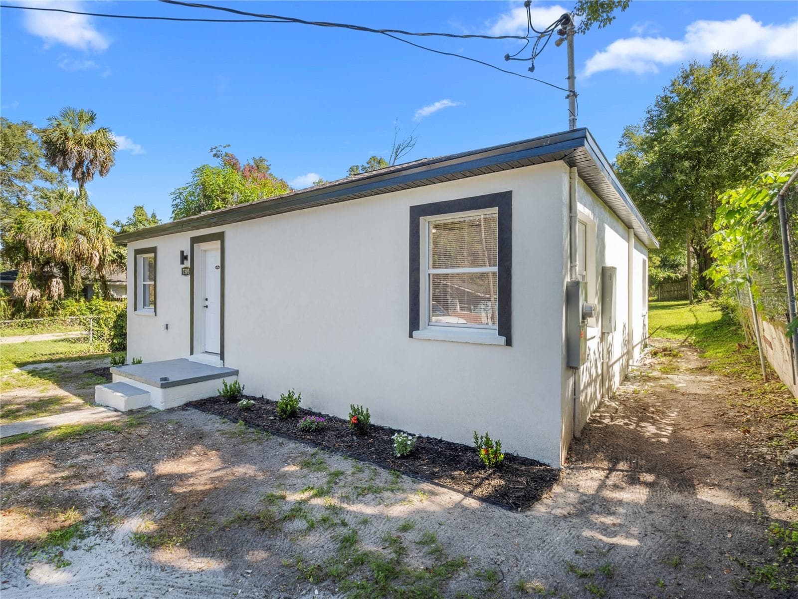 Single Family Residence at 7305 N TALIAFERRO AVE, TAMPA, photo 2 of 39