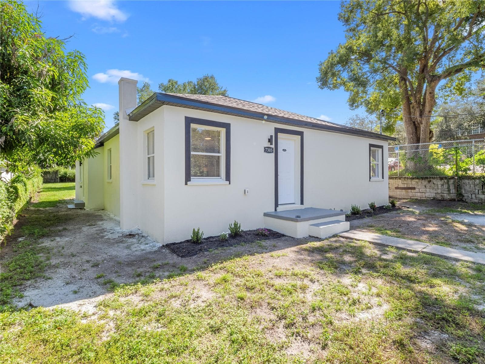 Single Family Residence at 7305 N TALIAFERRO AVE, TAMPA, photo 3 of 39