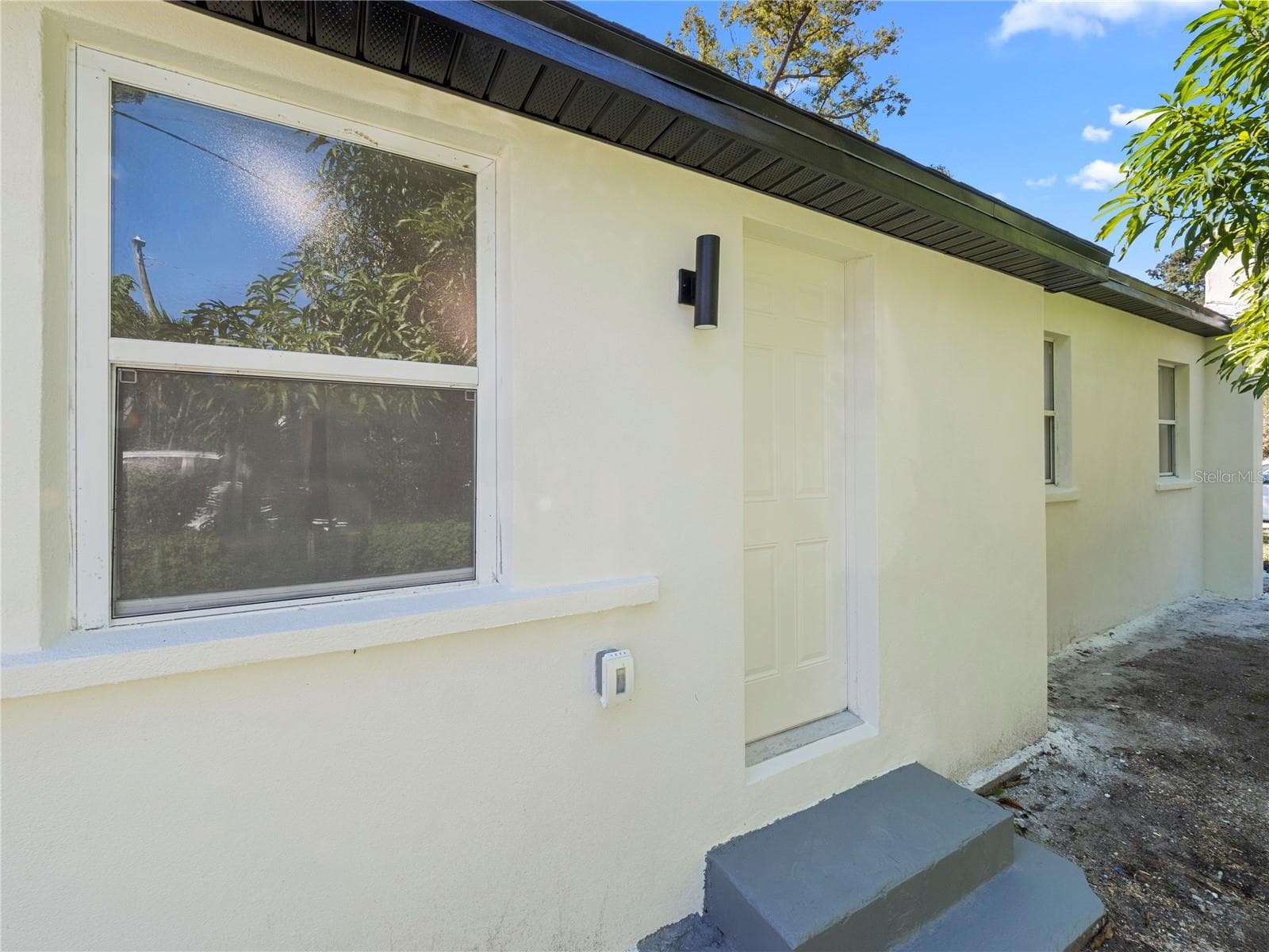 Single Family Residence at 7305 N TALIAFERRO AVE, TAMPA, photo 9 of 39
