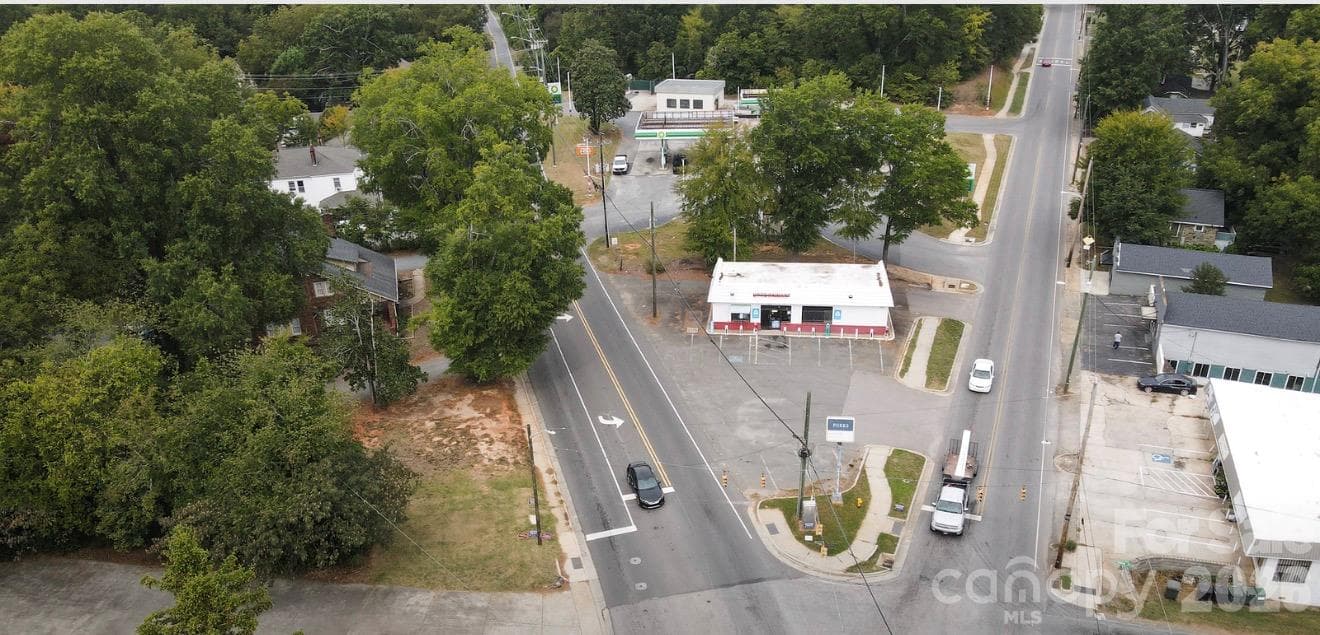 Business at 1000 N Charlotte Avenue, Monroe, photo 2 of 16