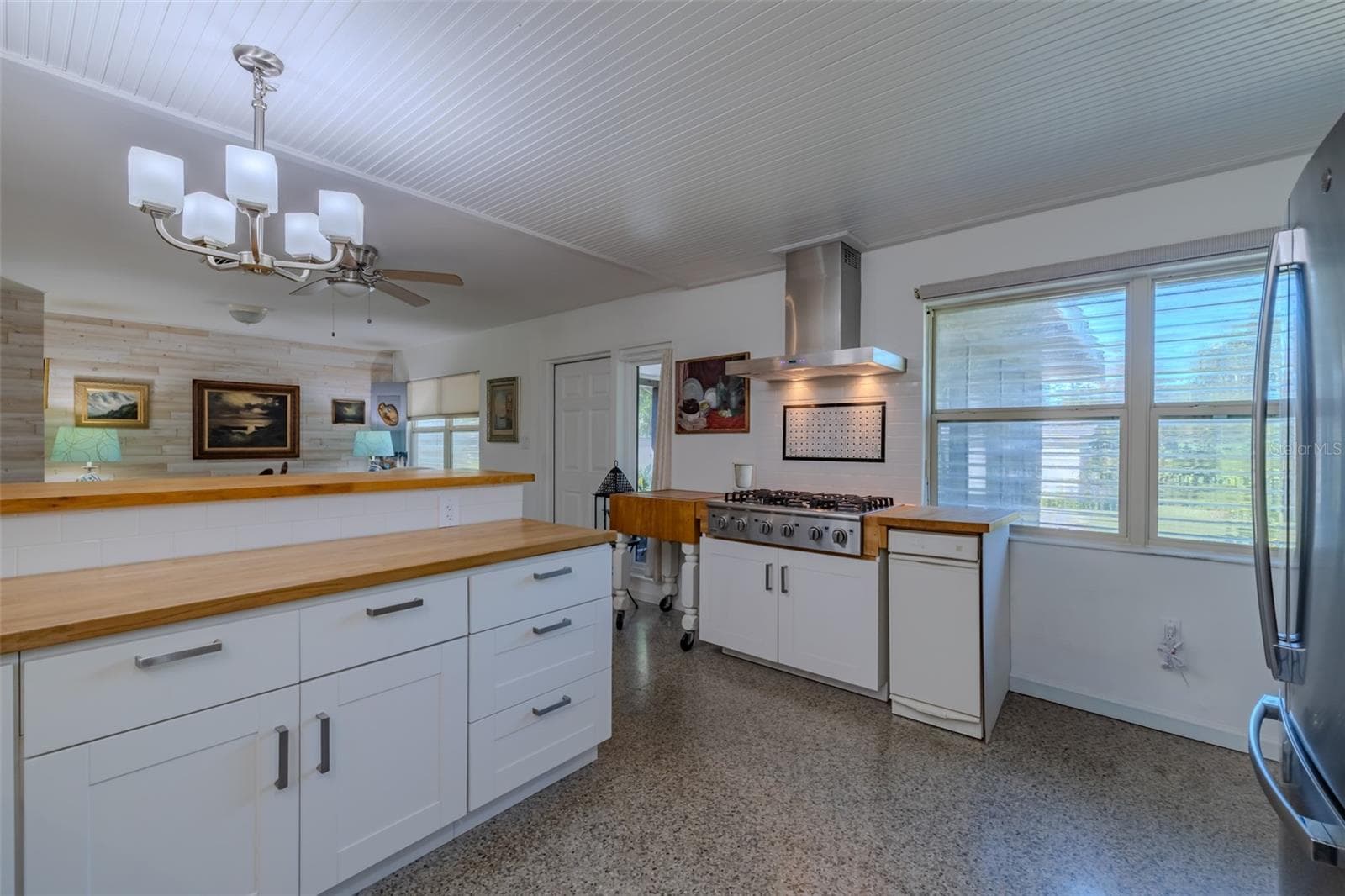 Single Family Residence at 405 2ND ST SW, RUSKIN, photo 17 of 54