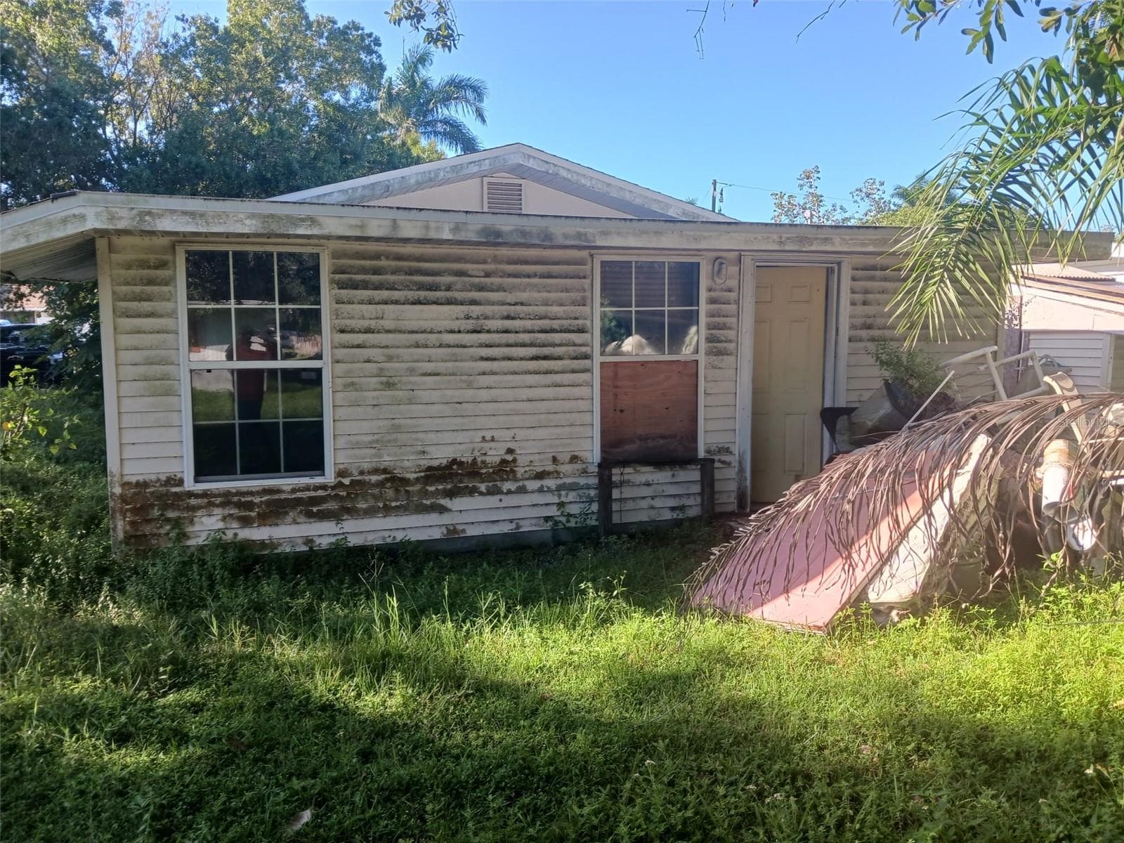 Single Family Residence at 2216 MARK AVE, PUNTA GORDA, photo 3 of 6