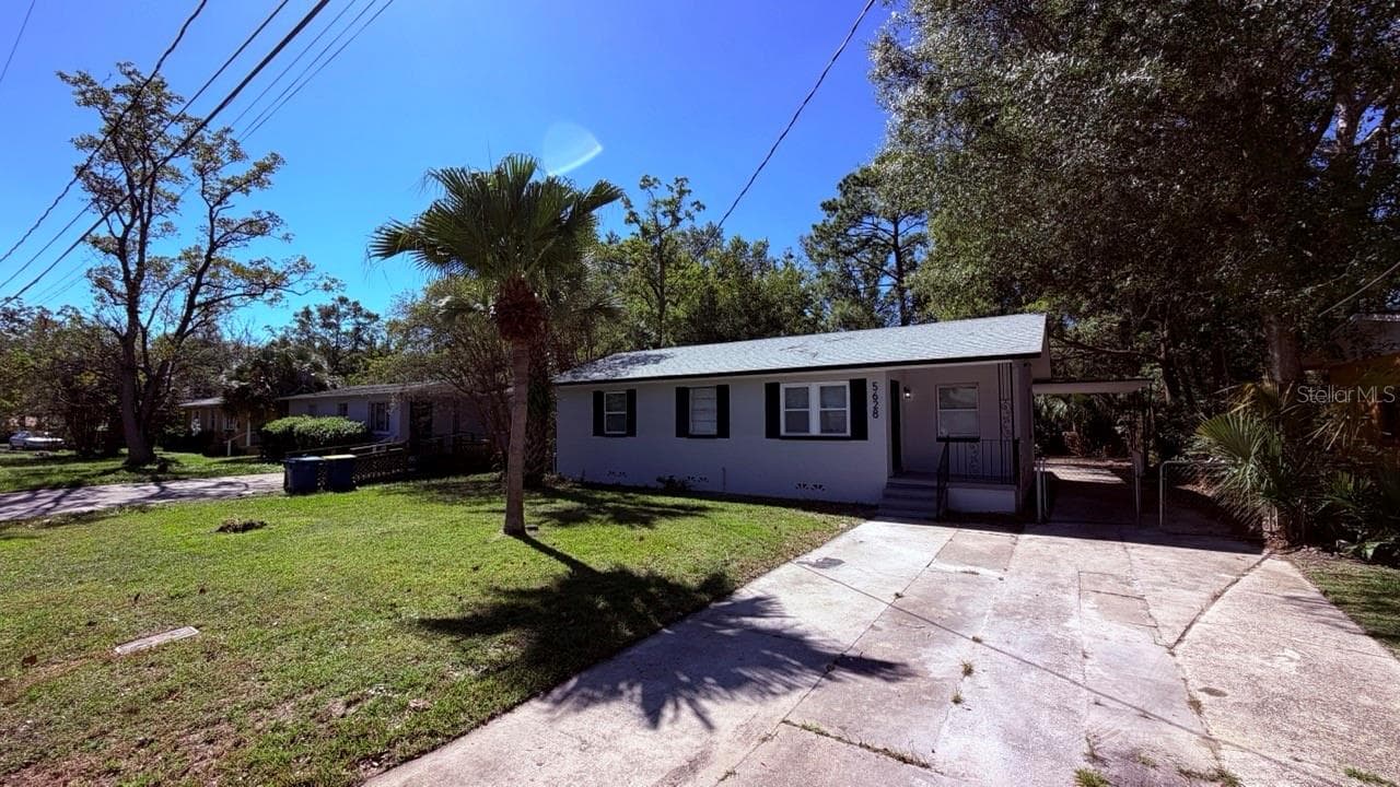 Single Family Residence at 5628 BELAFONTE DR, JACKSONVILLE, photo 6 of 82