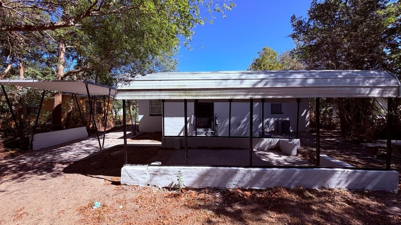 Single Family Residence at 5628 BELAFONTE DR, JACKSONVILLE, photo 16 of 82
