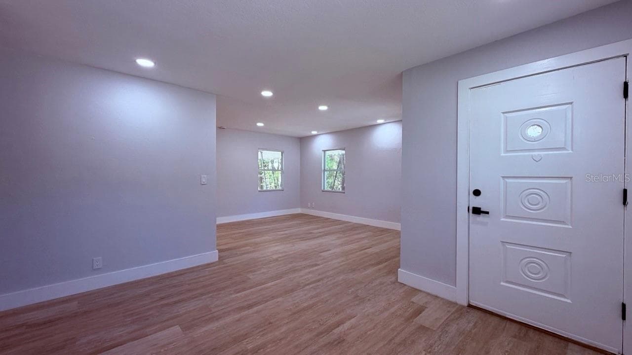 Single Family Residence at 5628 BELAFONTE DR, JACKSONVILLE, photo 27 of 82