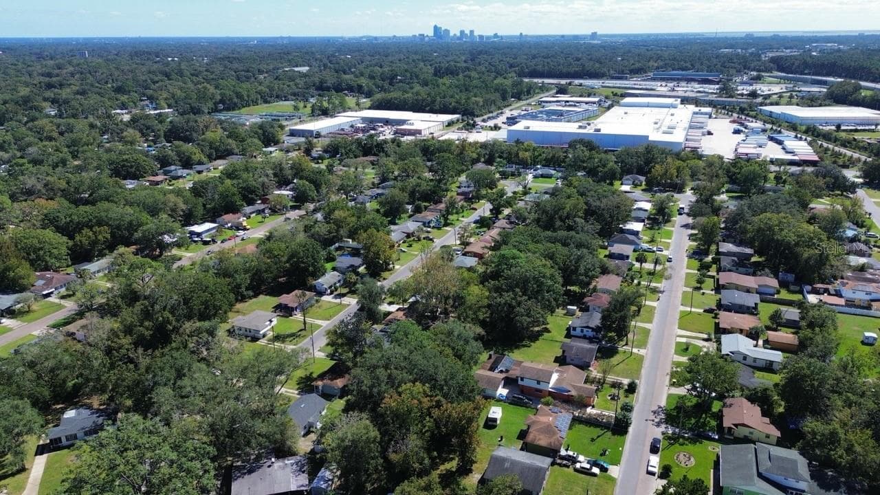 Single Family Residence at 5628 BELAFONTE DR, JACKSONVILLE, photo 68 of 82