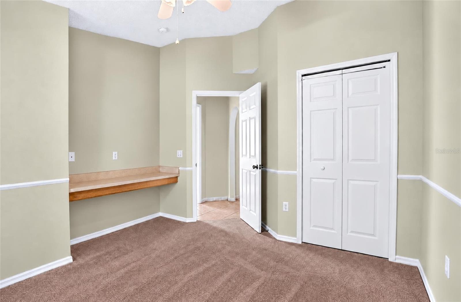 Single Family Residence at 16111 WILKINSON DR, CLERMONT, photo 13 of 33