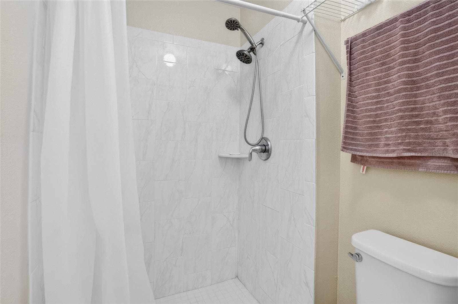 Single Family Residence at 16111 WILKINSON DR, CLERMONT, photo 20 of 33
